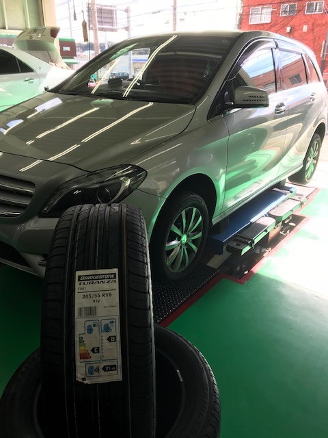 ブリヂストン トランザＴ001 205/55R16 装着 | メルセデス・ベンツ B