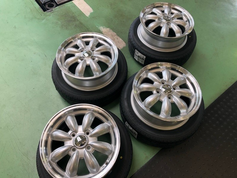 モコ 14インチアルミホイール取付 ララパーム カップ | 日産 モコ