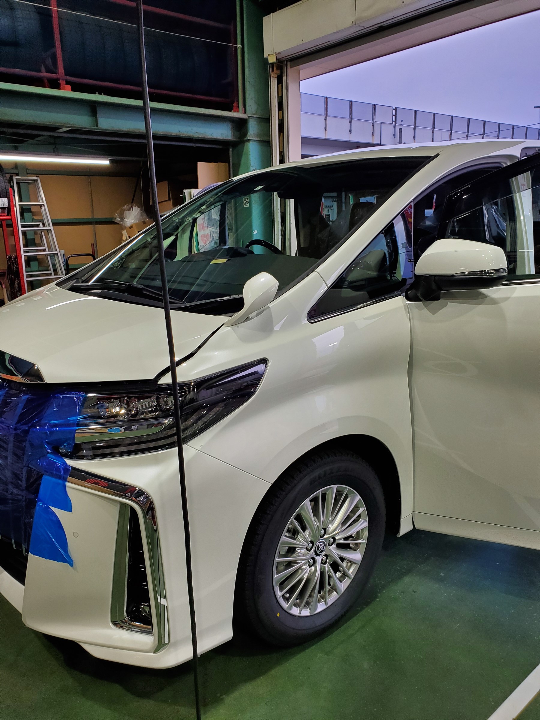 アルファード納車 サービス事例 タイヤ館 三条 新潟県のタイヤ カー用品ショップ タイヤからはじまる トータルカーメンテナンス タイヤ館グループ
