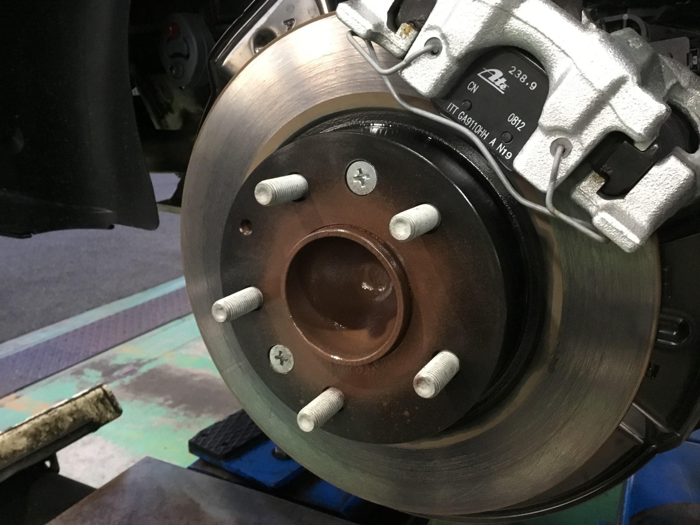 3DA-BP8P型MAZDA3、スタッドレスタイヤ＆アルミホイールセット装着