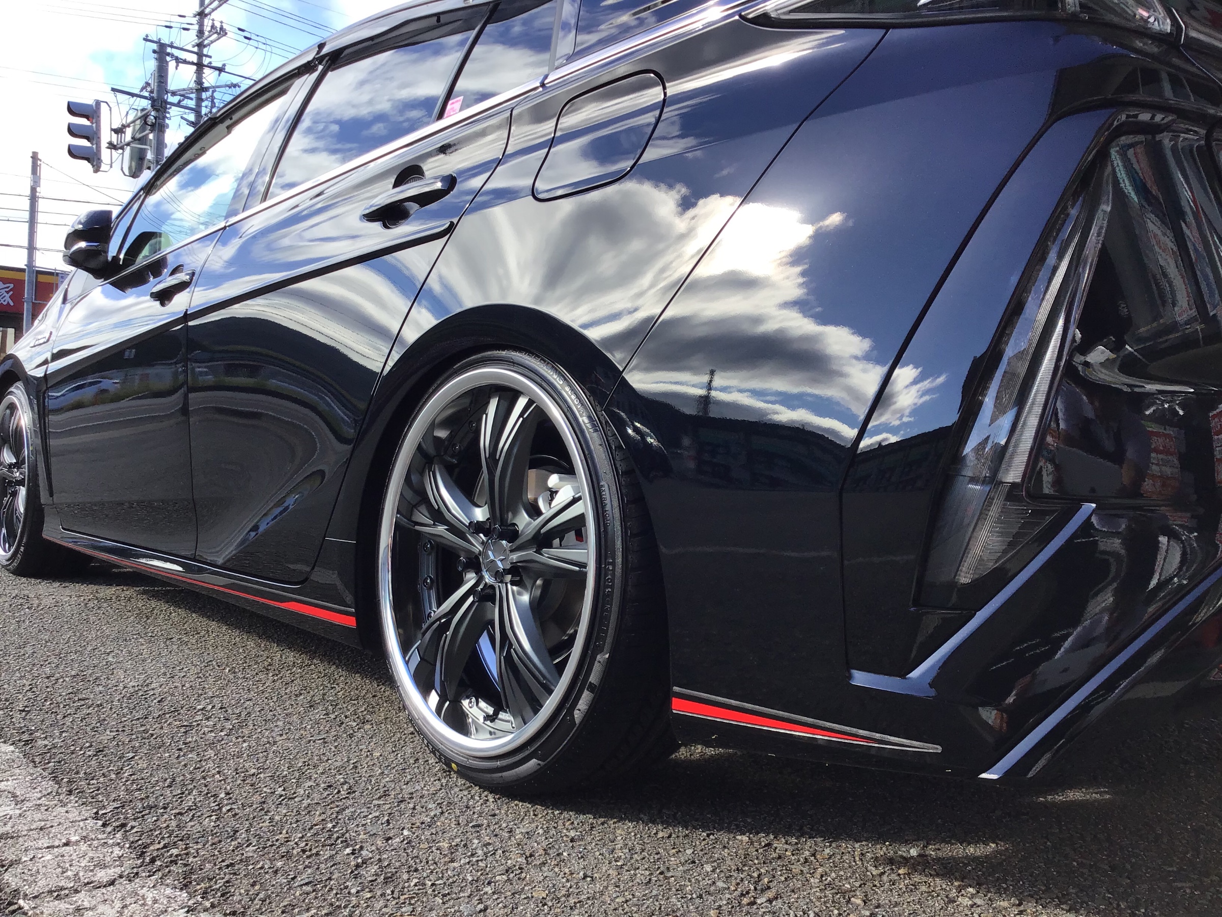 プリウスPHV GRに、ウェッズ・マーヴェリック19インチをお取り付け