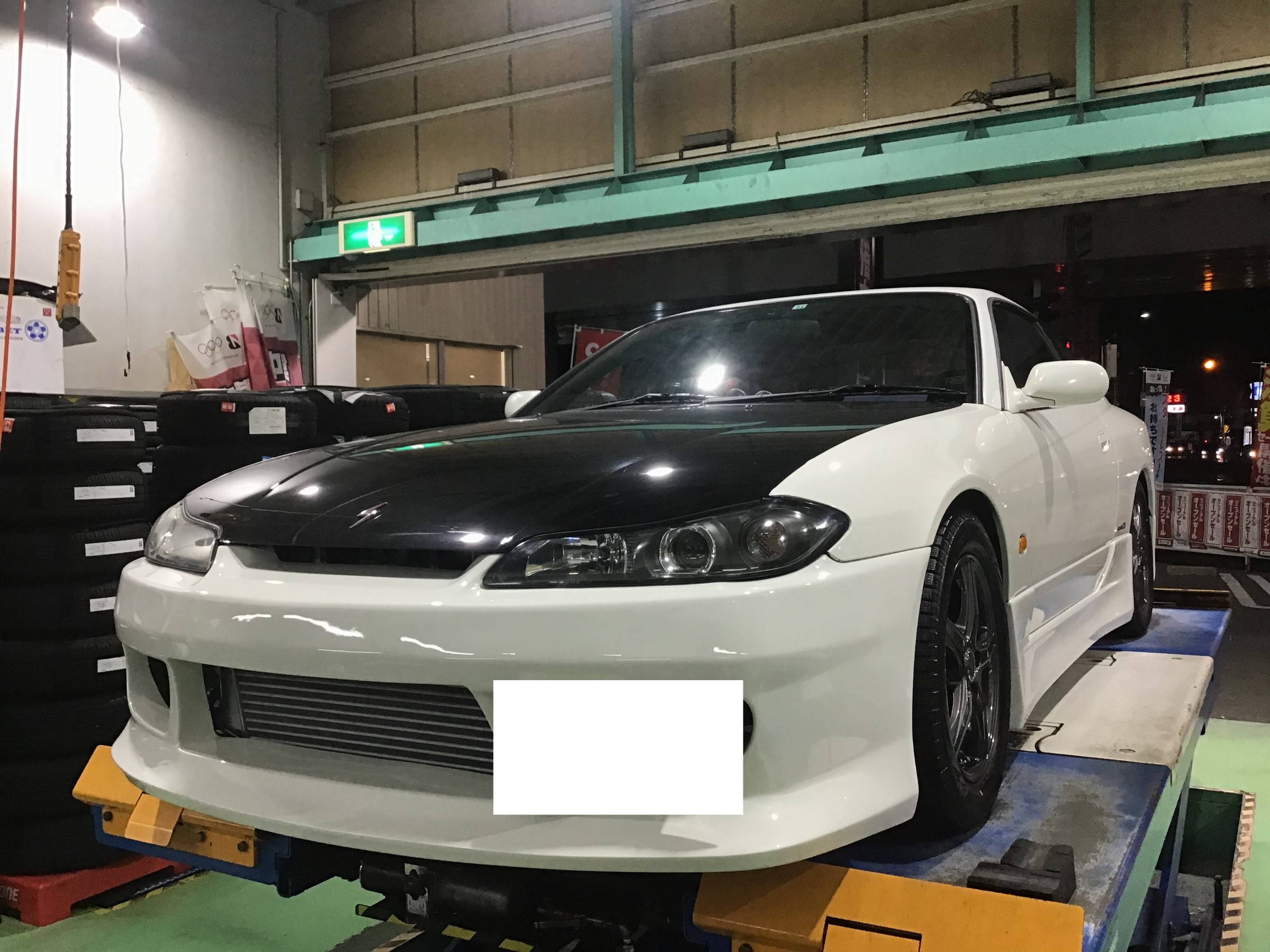 スポーツカーにもスタッドレス！シルビア S15にVRX2セット装着