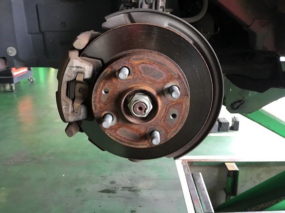 軽自動車 ココア ハブ防錆施工 サービス事例 タイヤ館 都城 タイヤからはじまる トータルカーメンテナンス タイヤ館グループ