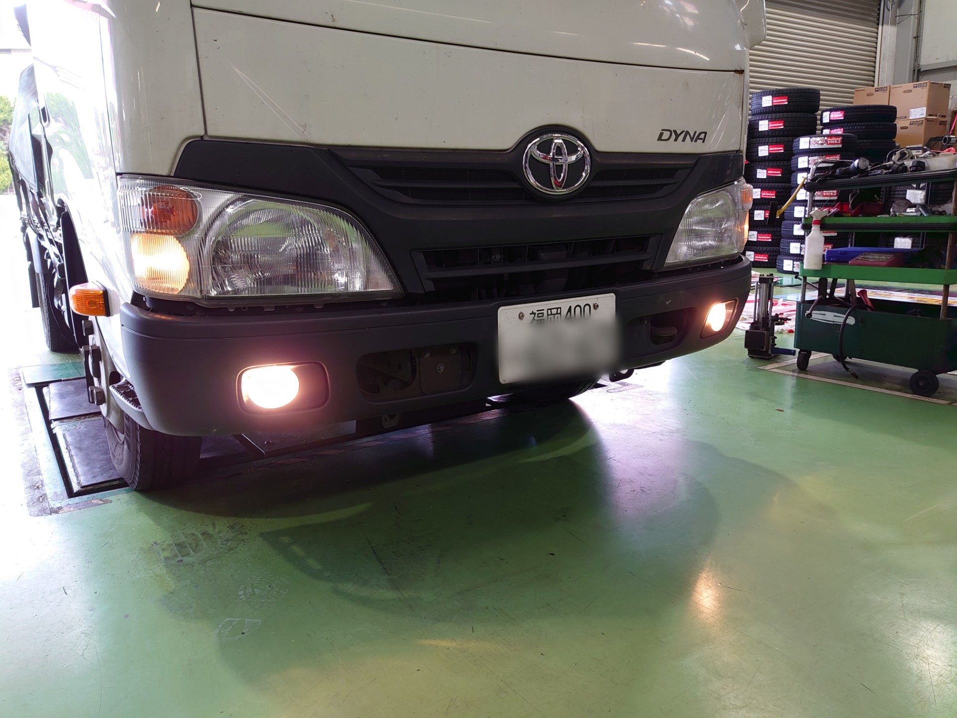 トラック の フォグランプをLEDに交換しました！ | トヨタ ダイナ