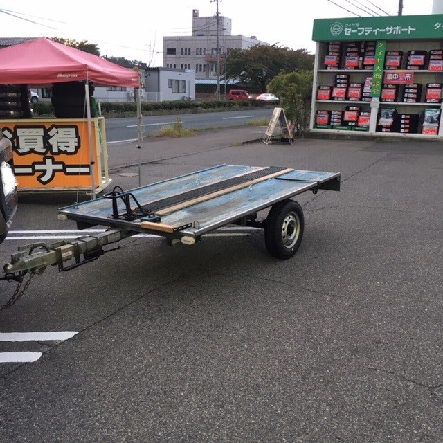 スタッフ撮影　念のためガレージの価格はペイントで塗りました。