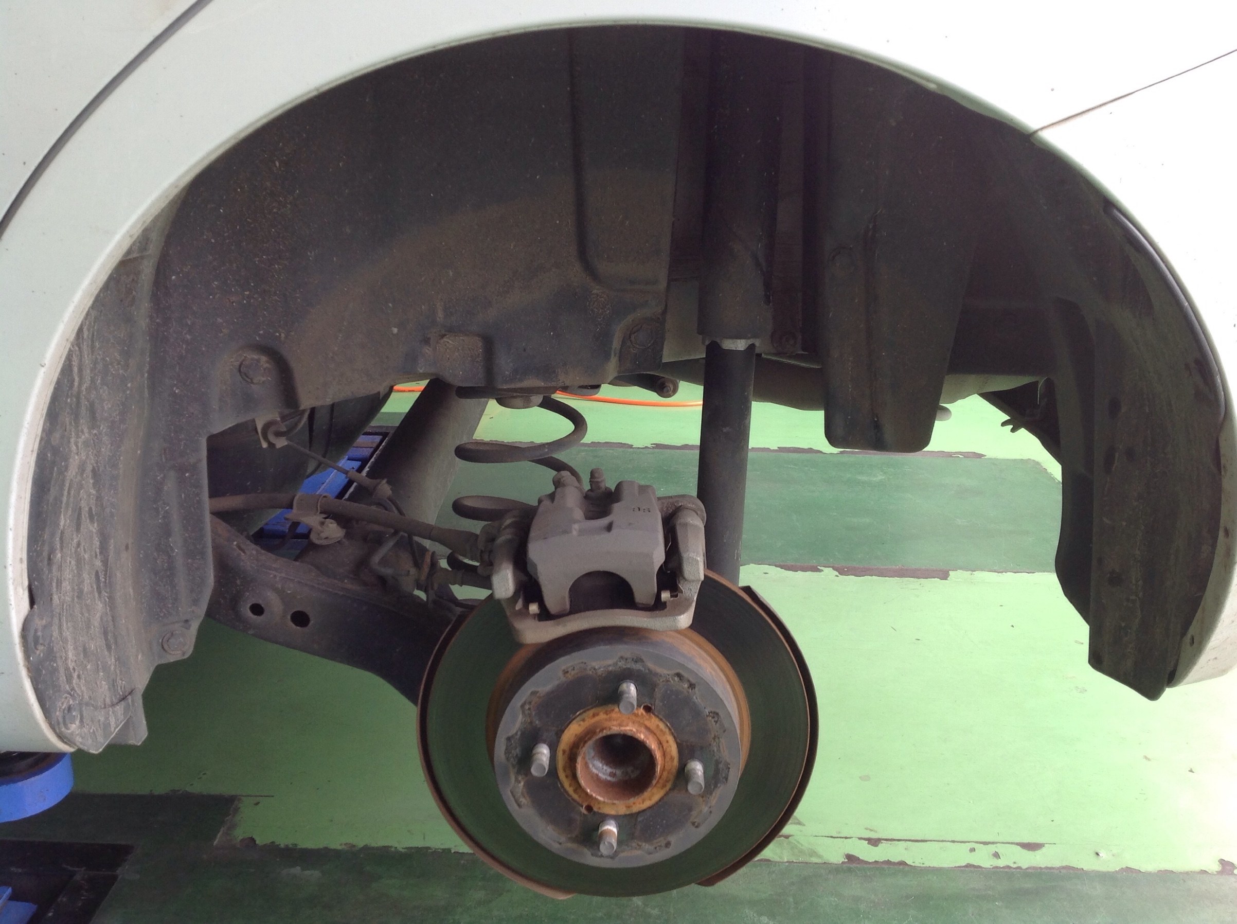 スズキ・スイフト（ZC72S）】足回り交換☆ | 店舗おススメ情報