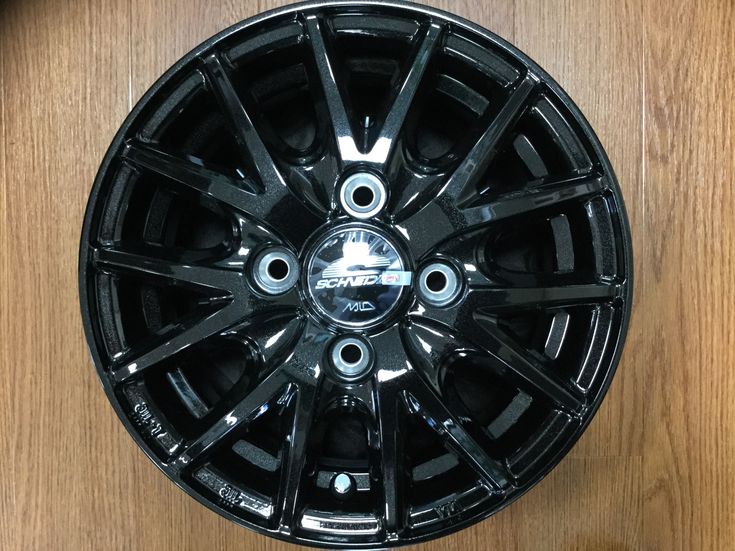 軽自動車用アルミホイール入荷致しました ホイール 商品情報 タイヤ館 湘南台