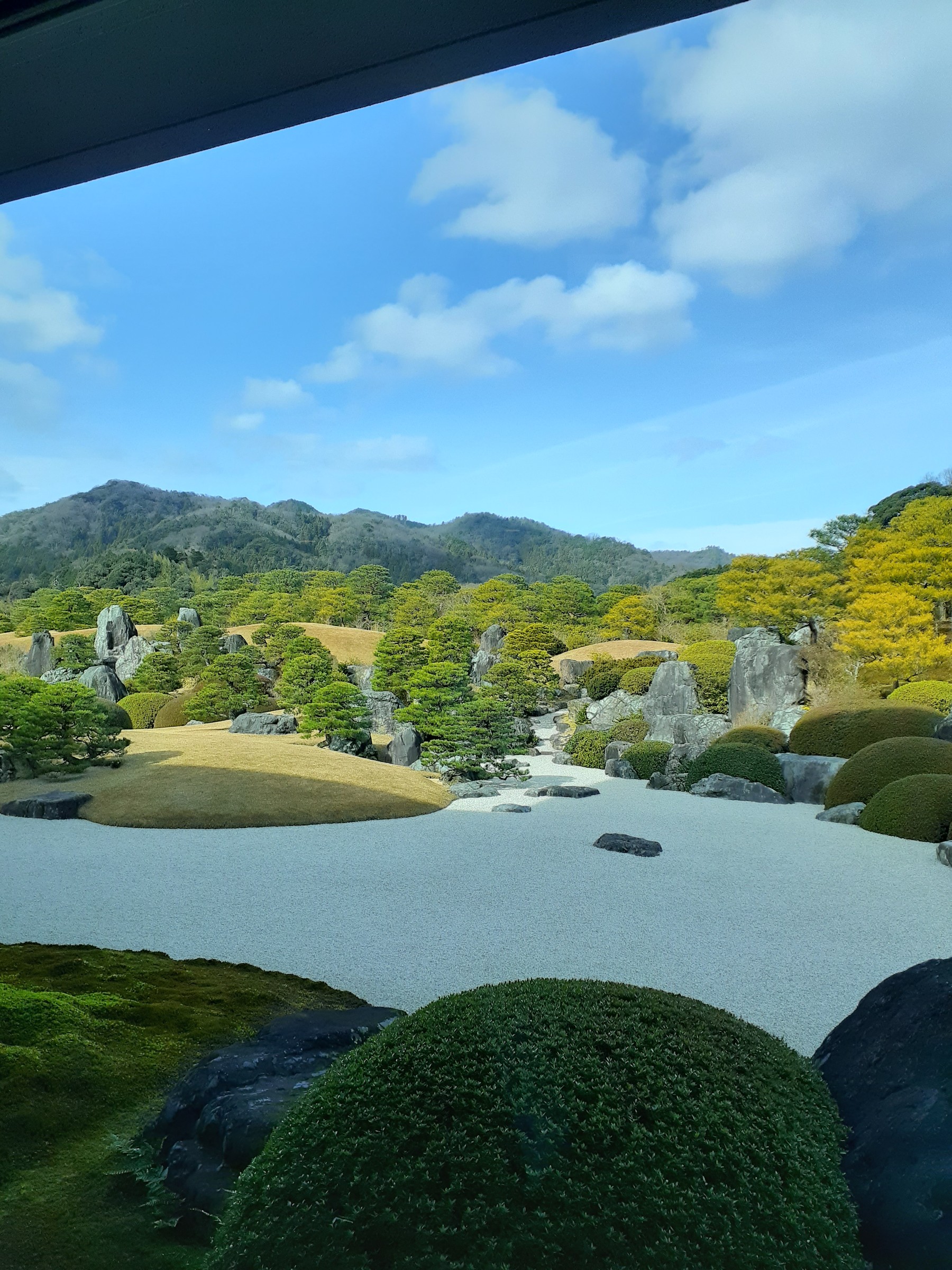 足立美術館 スタッフ日記 タイヤ館 安来 タイヤからはじまる トータルカーメンテナンス タイヤ館グループ