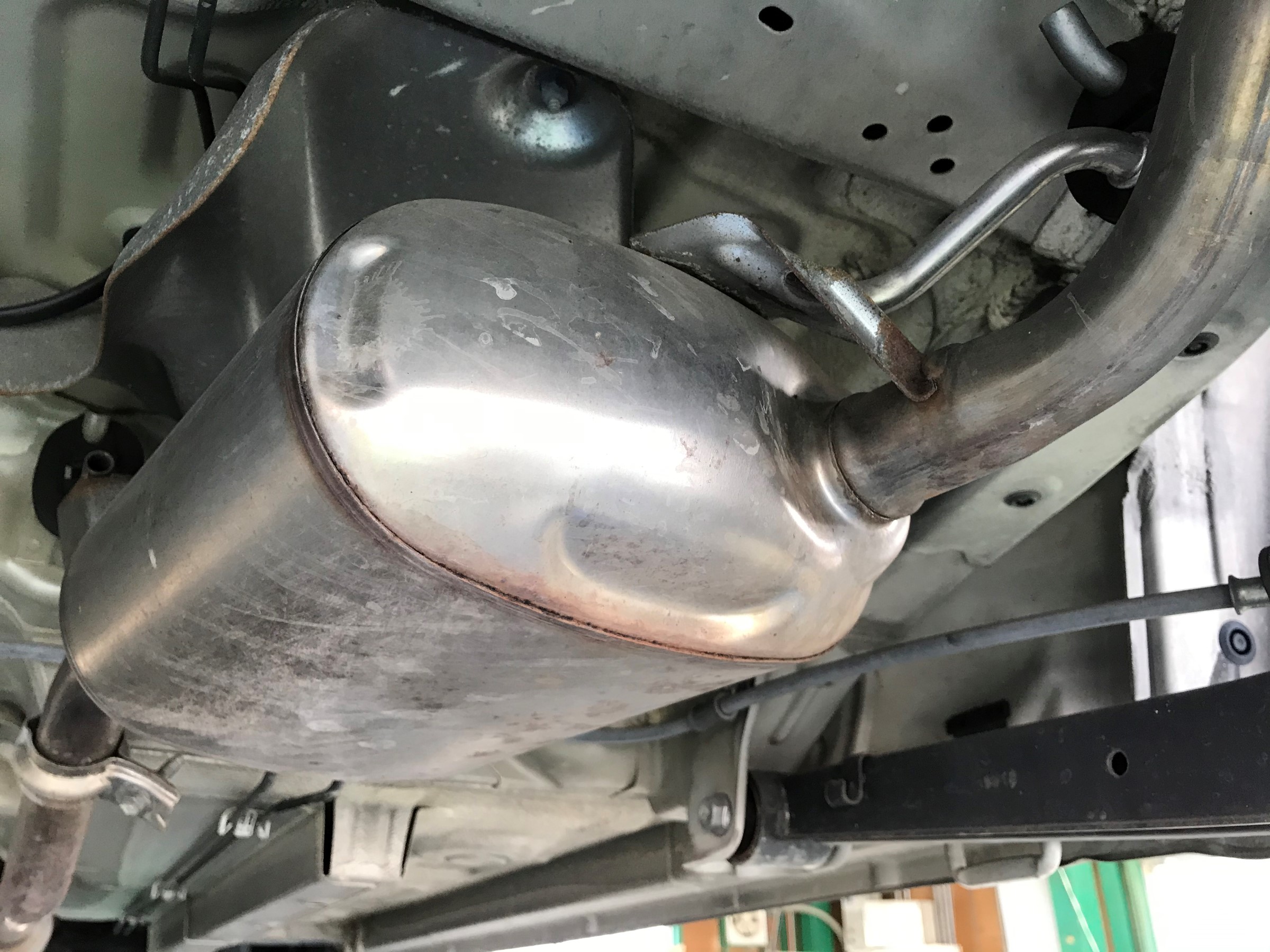 当店オススメ防錆コーティング メンテナンス商品 その他 下廻り防錆コーティング マフラーのみの部分施工可能 サービス事例 タイヤ館 堺北 大阪府 和歌山県のタイヤからはじまる トータルカーメンテナンス タイヤ館グループ