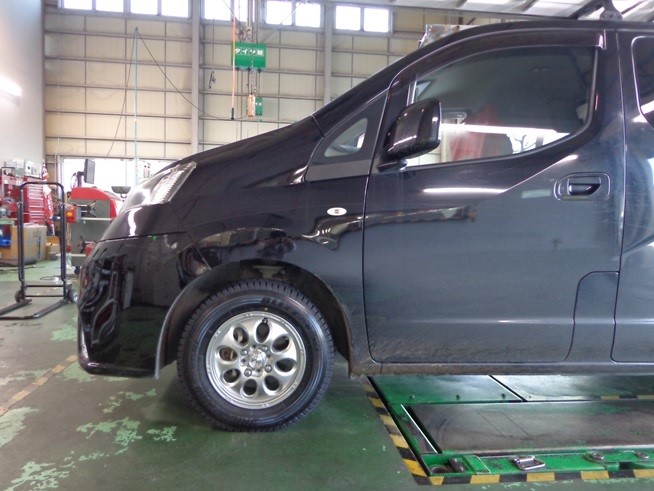 ＮＶ２００ バネット（M20）のスタッドレスタイヤ・ホイール交換