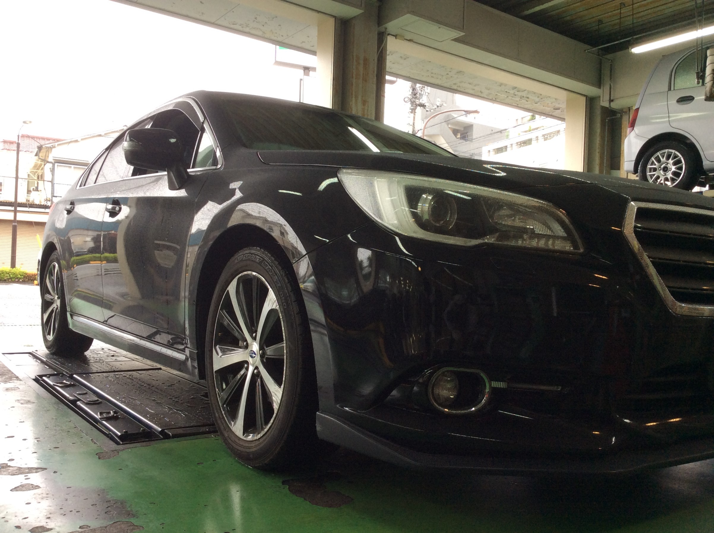 レガシィ B4 (BN9) × アルミホイールセット | 店舗おススメ情報 | タイヤ館 西荻窪（東京都）