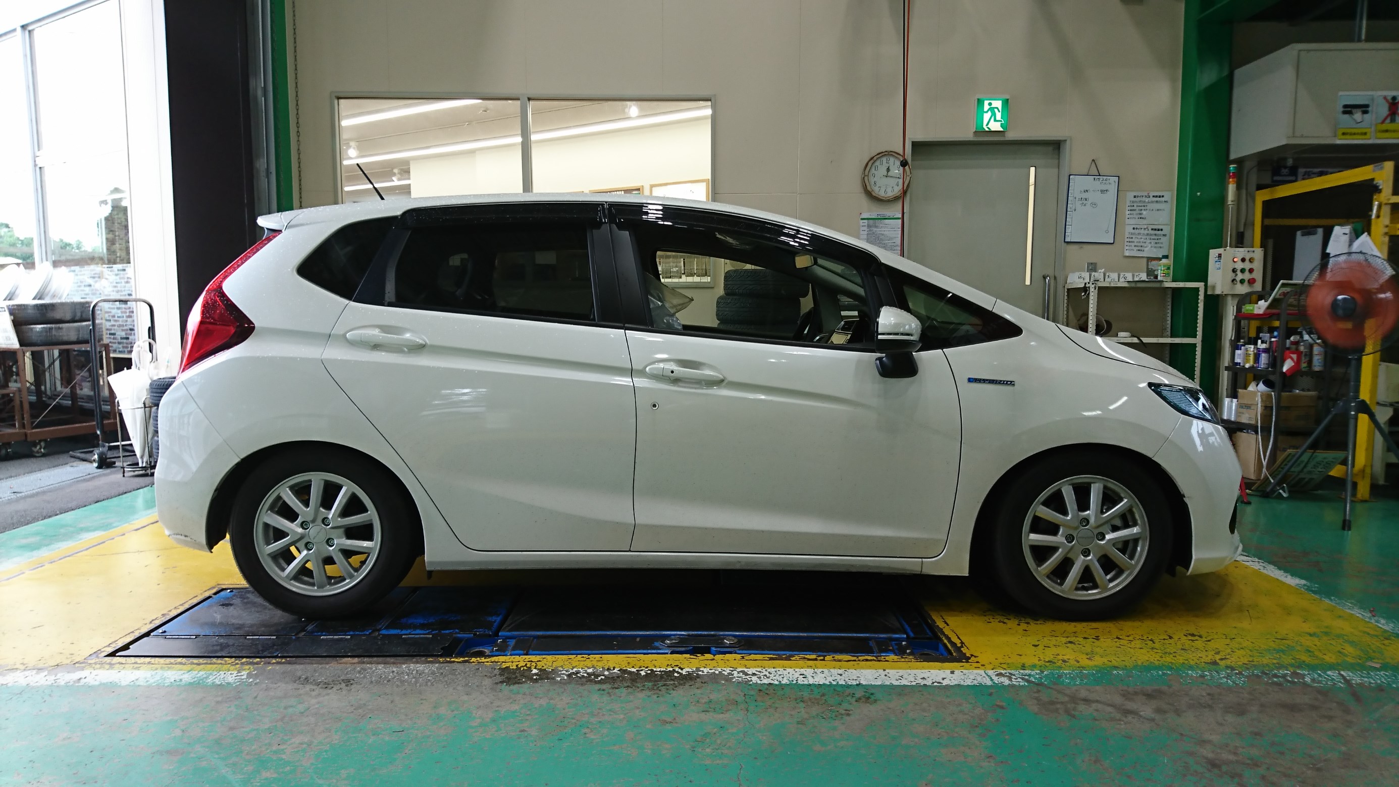 メーカー直送】 GK5 GP5 フィット フィットハイブリッド 車高調 TEIN