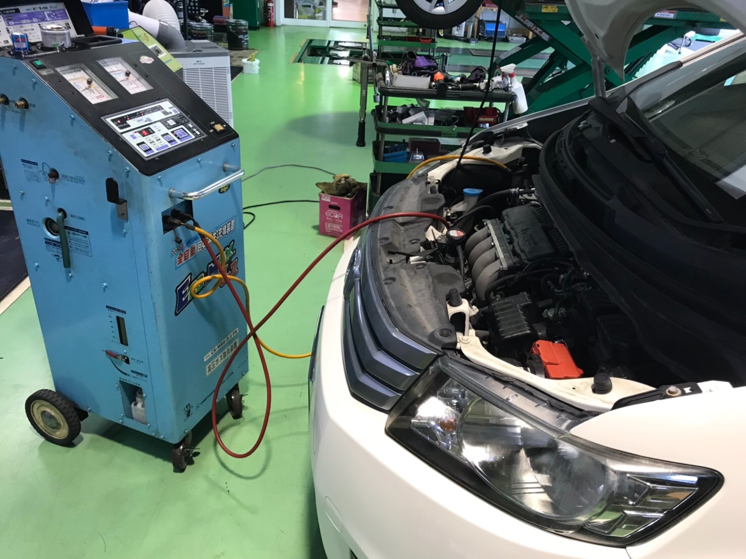 フリードのエアコンガスクリーニングをしました ホンダ フリード メンテナンス商品 技術サービス施工事例 タイヤ館 福岡東 タイヤからはじまる トータルカーメンテナンス タイヤ館グループ