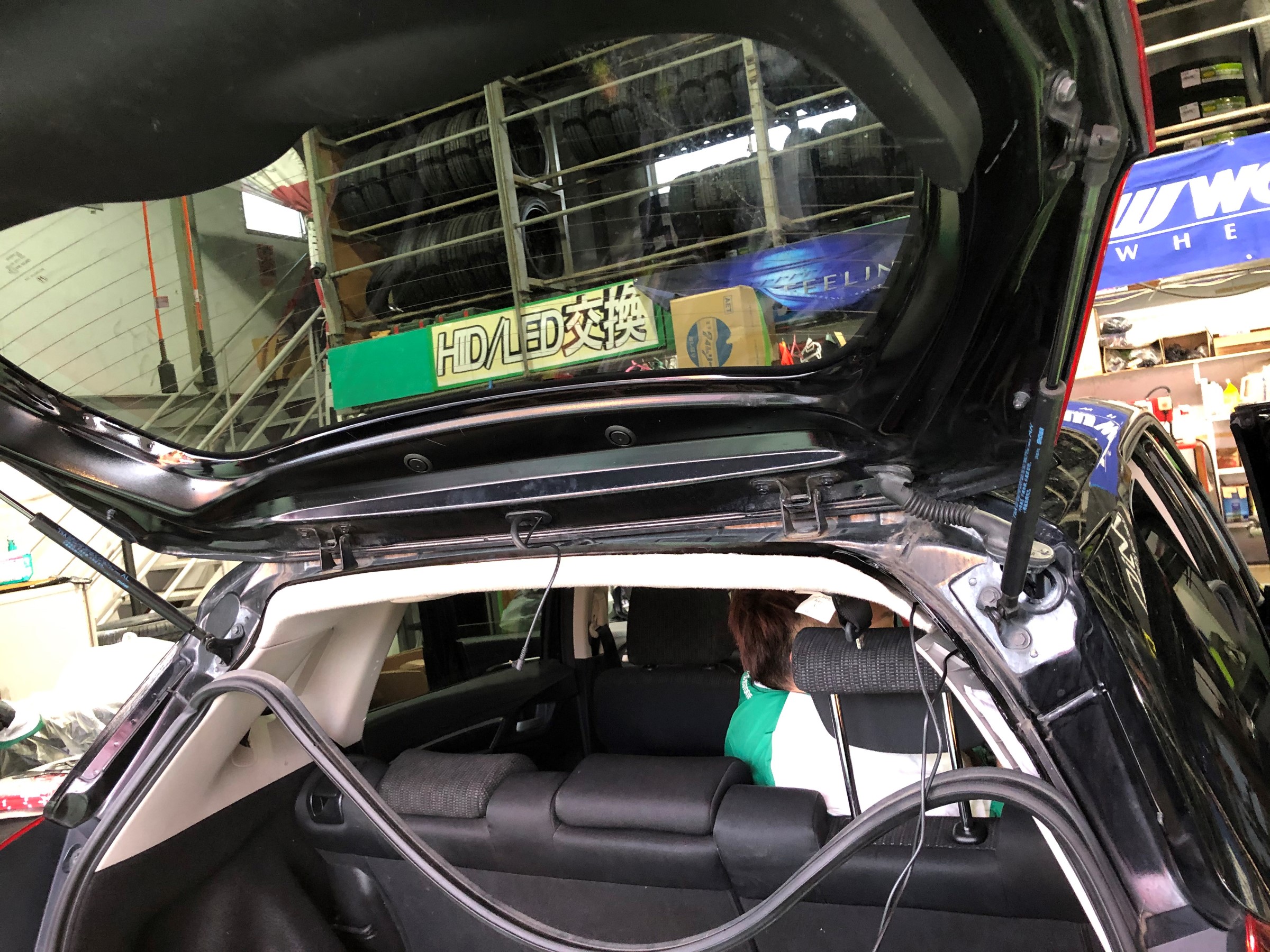 ホンダ Ge型 フィットにドライブレコーダーをお取り付け致しました ホンダ フィット その他 パーツ取付 各種用品取付 技術サービス施工事例 タイヤ館 福岡東 タイヤからはじまる トータルカーメンテナンス タイヤ館グループ