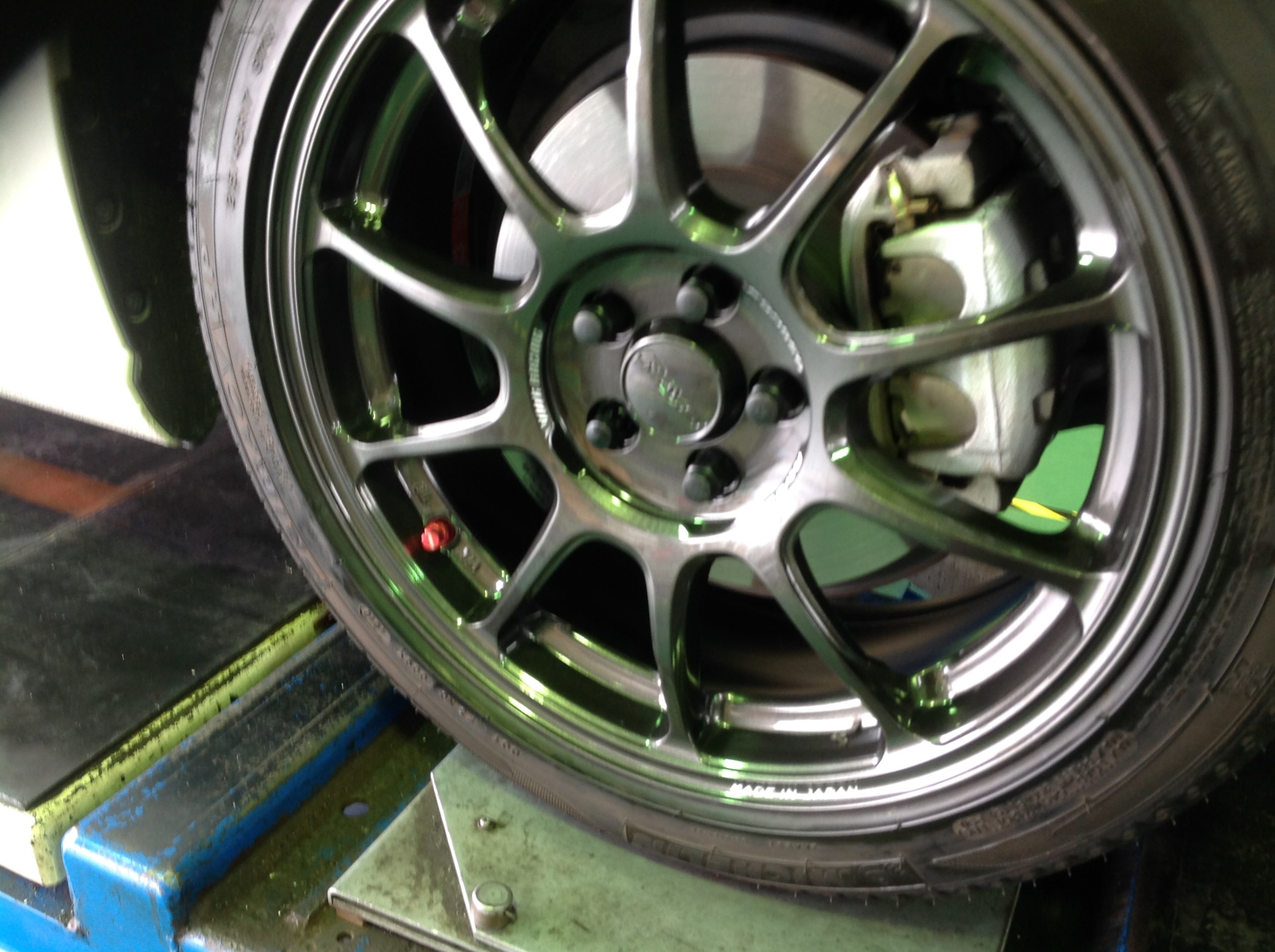 トヨタ86（ZN6）レイズボルクレーシングZE40取付