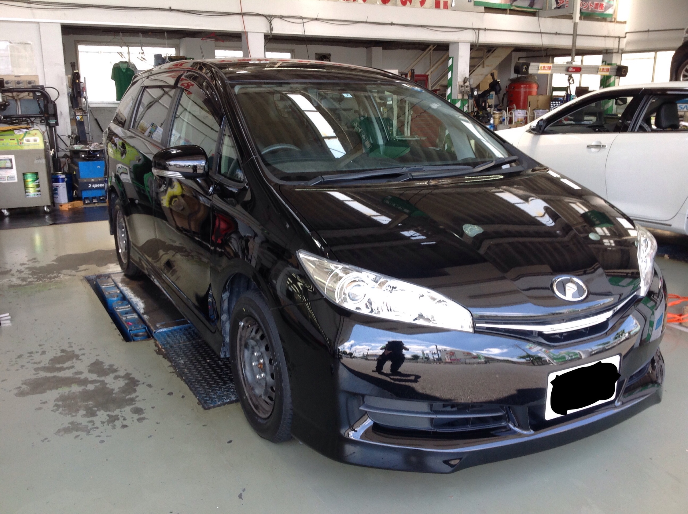 ウィッシュ タイヤ交換 ネクストリー サービス事例 タイヤ館 青梅 東京都のタイヤ カー用品ショップ タイヤからはじまる トータルカーメンテナンス タイヤ館グループ