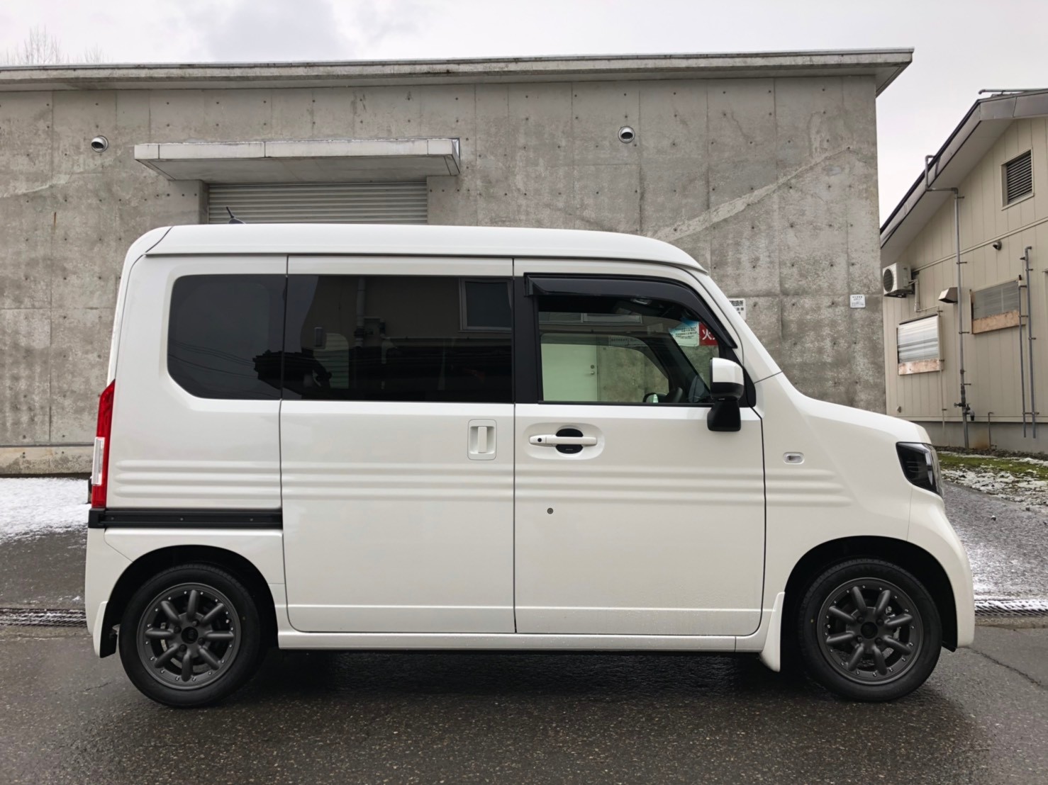 ホンダ N-VAN watanabe ホイール 取り付け | ホンダ N-VAN ホイール タイヤ・ホイール関連 > タイヤ・ホイール交換