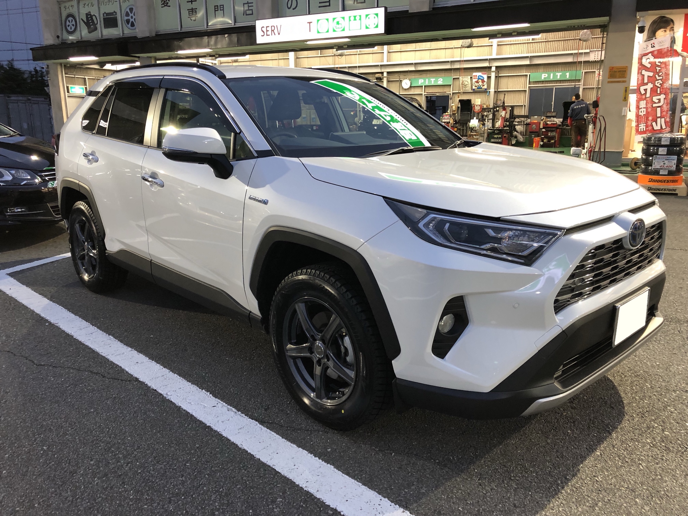 新型RAV4 スタッドレス・ホイールセット取付 | トヨタ RAV4 タイヤ