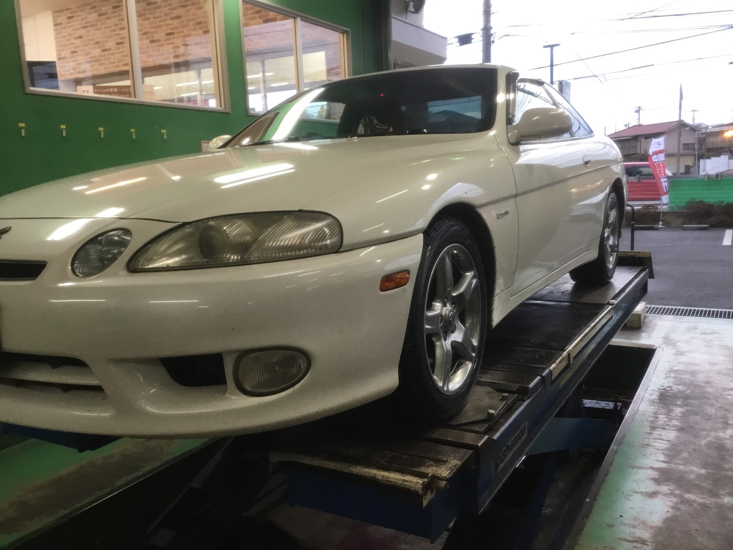 30系ソアラ、スタッドレスタイヤのお取り付け！ | トヨタ ソアラ