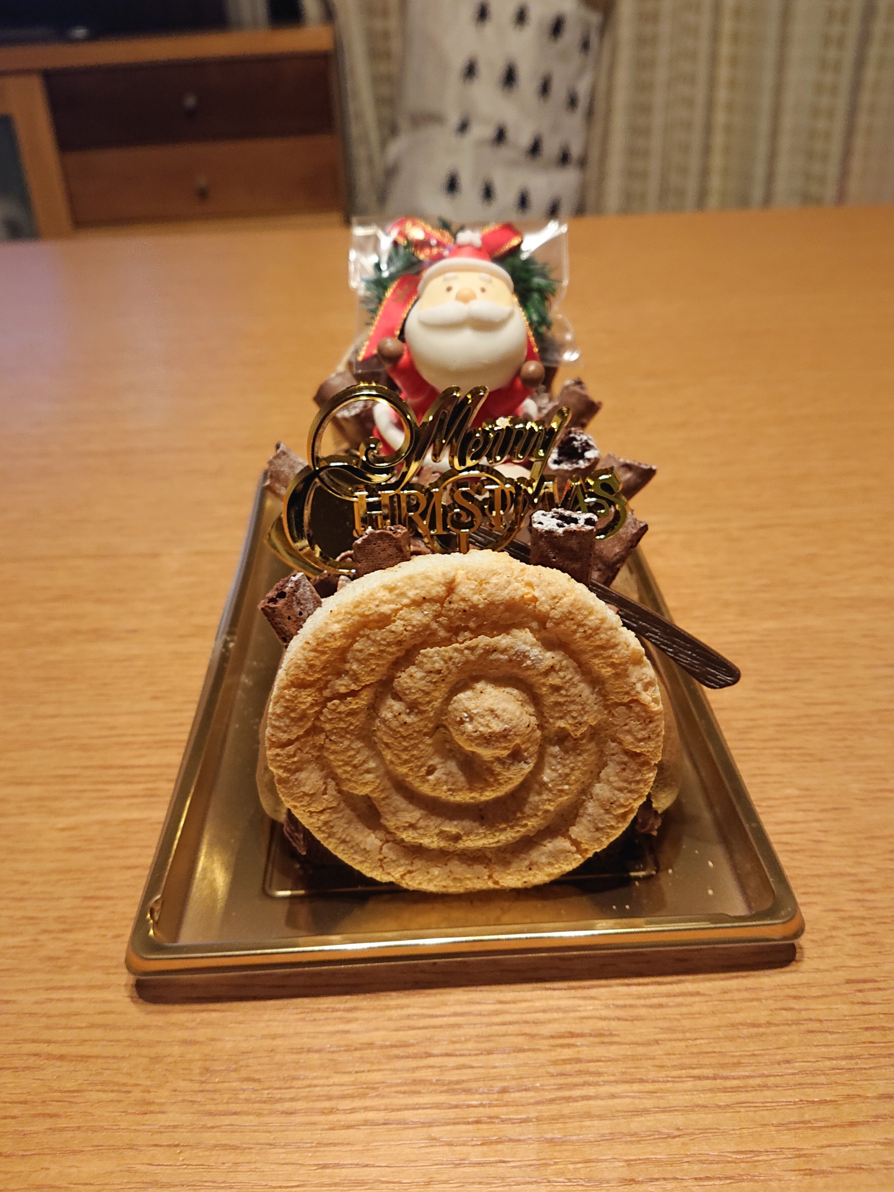 クリスマスディナーがさらに楽しくなる！SNSで話題のフィギュア