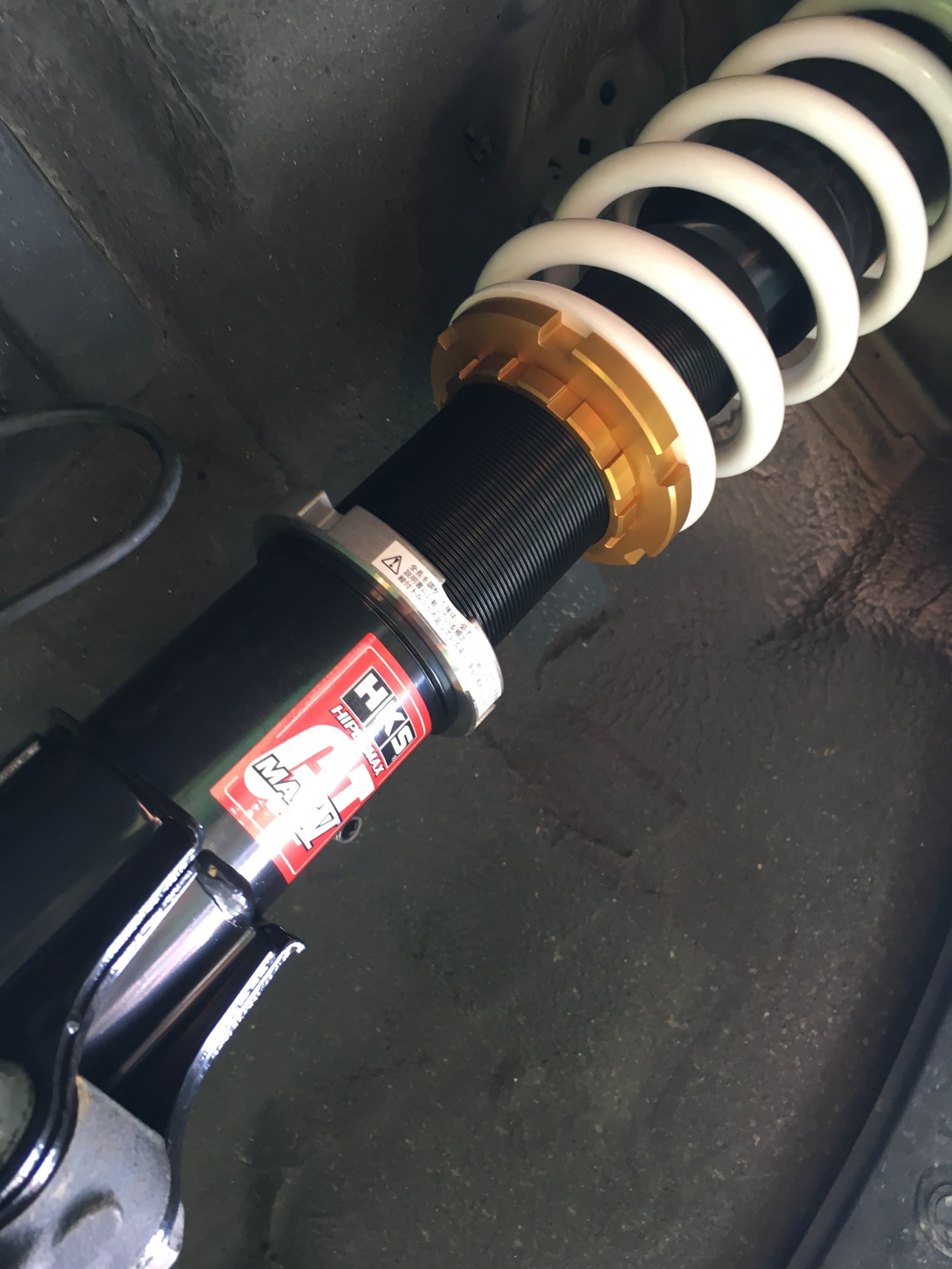 スイフトrs 車高調 取り付け スズキ スイフト その他 パーツ取付 足回り関係取付 神辺店の技術サービス タイヤ館 神辺 タイヤからはじまる トータルカーメンテナンス タイヤ館グループ