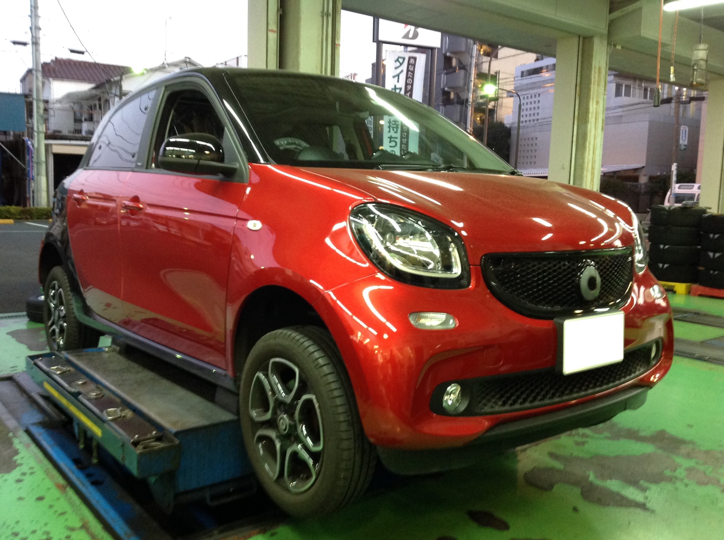 SMART forfour (ﾌｫｰﾌｫｰ) | 店舗おススメ情報 | タイヤ館 西荻窪