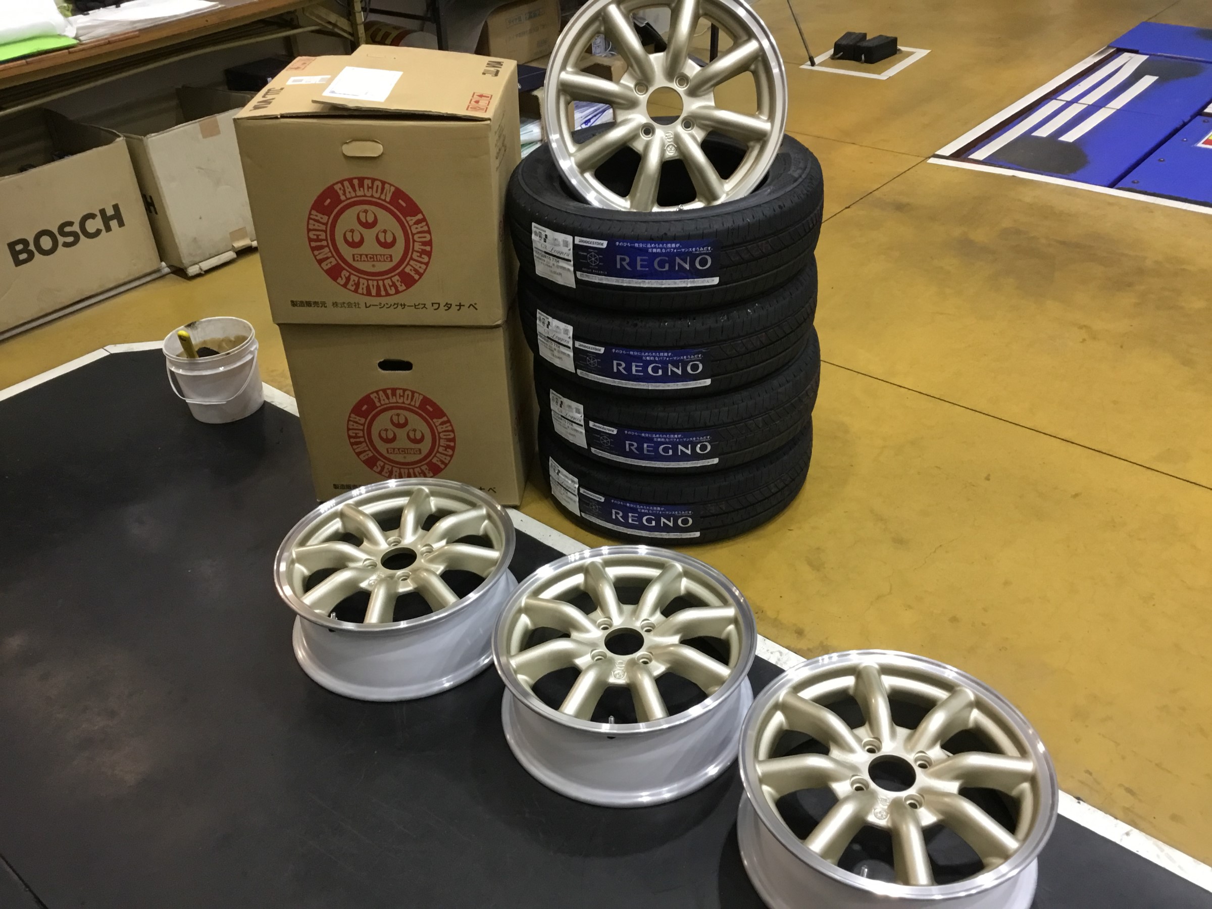 ハスラーにRSワタナベ エイトスポーク+レグノ GRレジェーラ 装着しま
