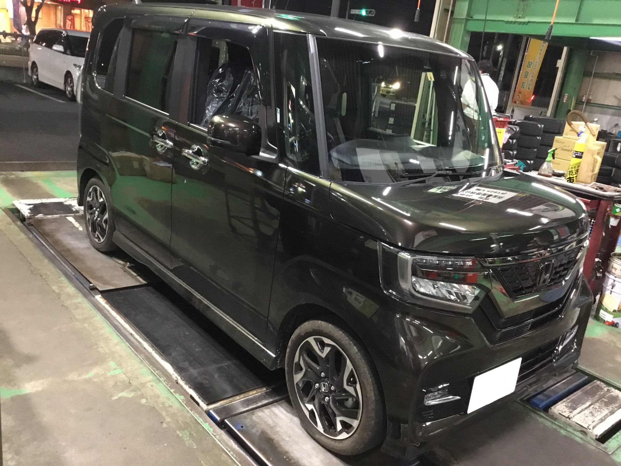 n-box スタッドレス　ホイール付自動車/バイク