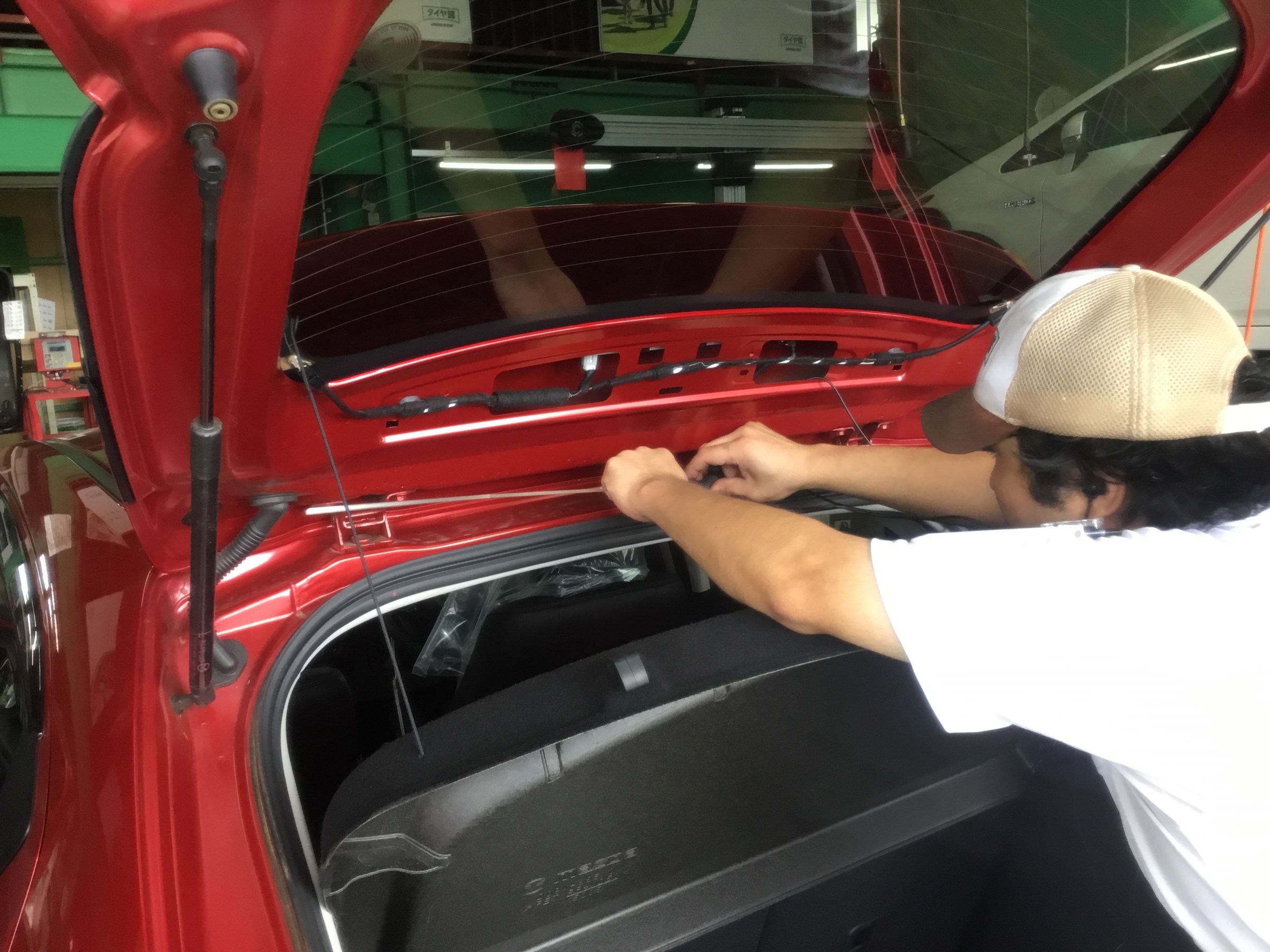 Dj型デミオ 前後撮影型ドライブレコーダー取付け マツダ デミオ その他 カー用品取付 Av商品取付 技術サービスブログ タイヤ館 鎌ヶ谷 千葉県のタイヤ カー用品ショップ タイヤからはじまる トータルカーメンテナンス タイヤ館グループ