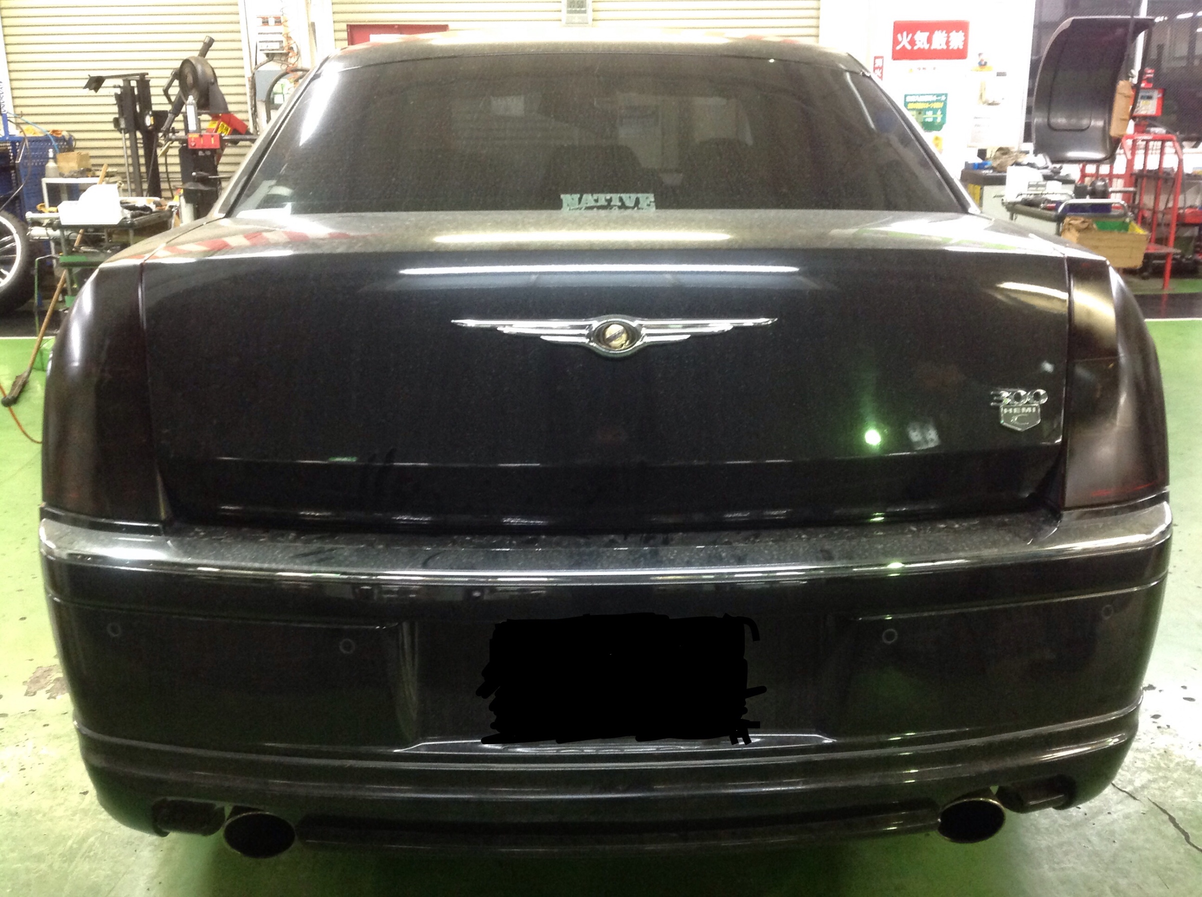 クライスラー 300C HEMI タイヤ交換 | 店舗おススメ情報