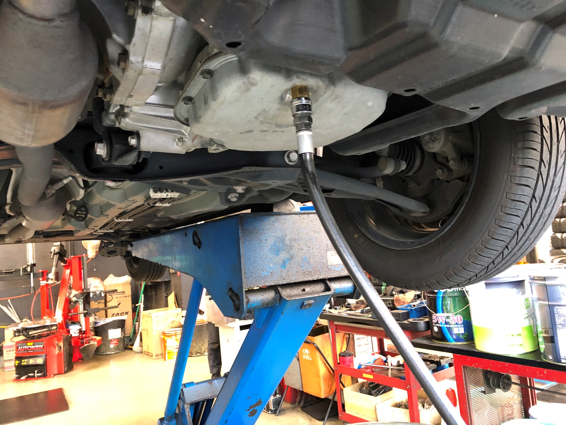 トヨタ Vitz ATF交換  トヨタ ヴィッツ メンテナンス商品 オイル関連 
