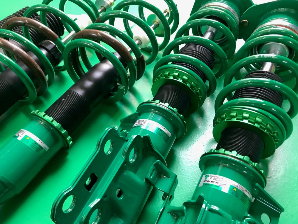 トヨタ プリウスα TEIN FLEX Z 車高調 取付 | 店舗おススメ情報