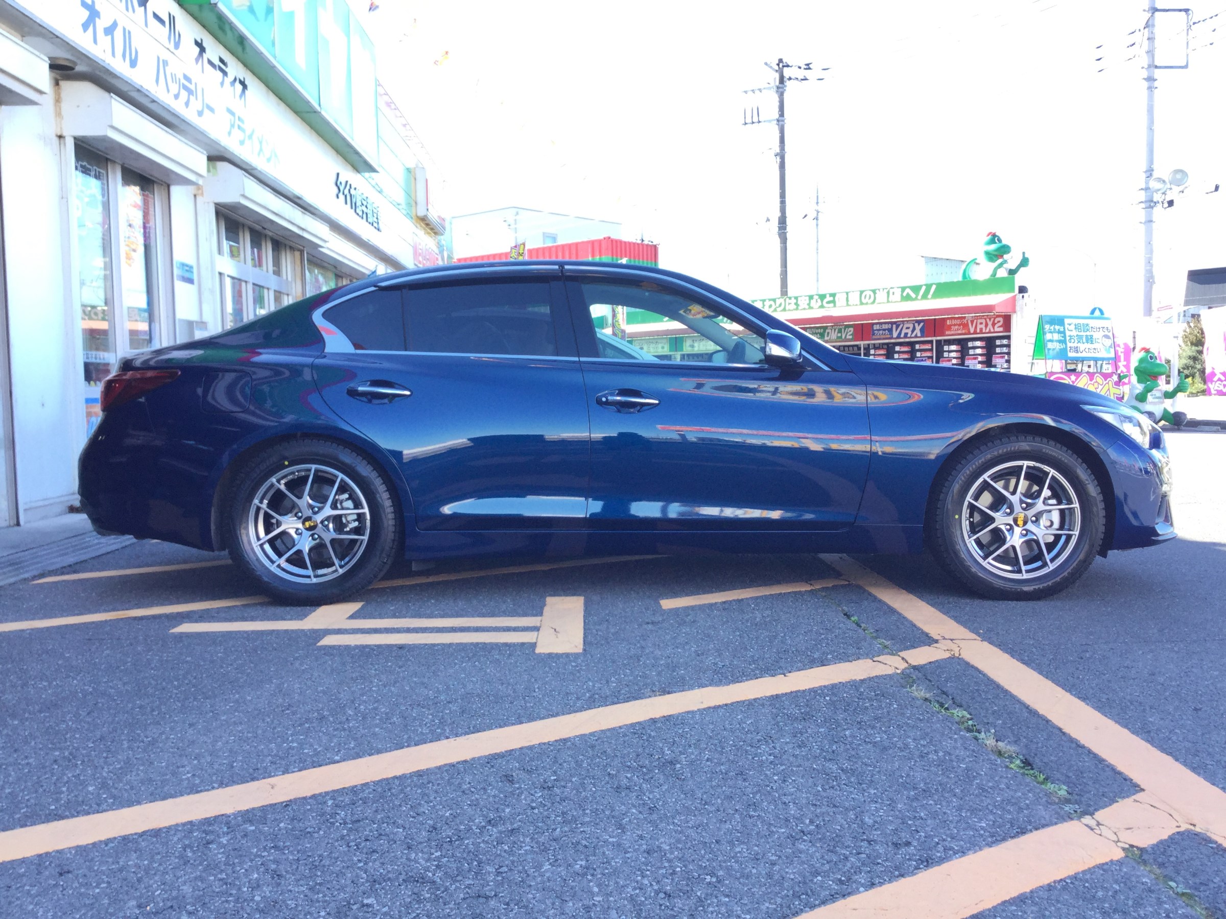 日産 Ｖ37 スカイライン 】タイヤホイール装着 | 日産 スカイライン