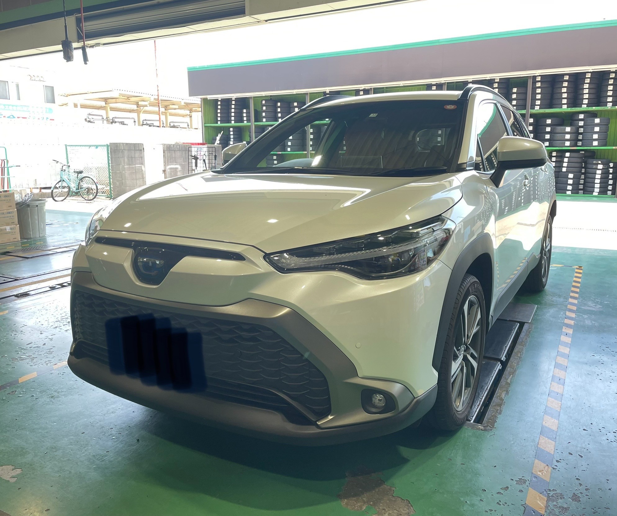 トヨタ・ZVG15・カローラクロス】ドライブレコーダー取付 | 店舗