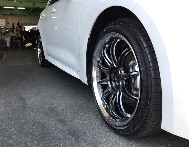 TOYOTA【カローラスポーツ】 × ホイール交換【エモーションZR10