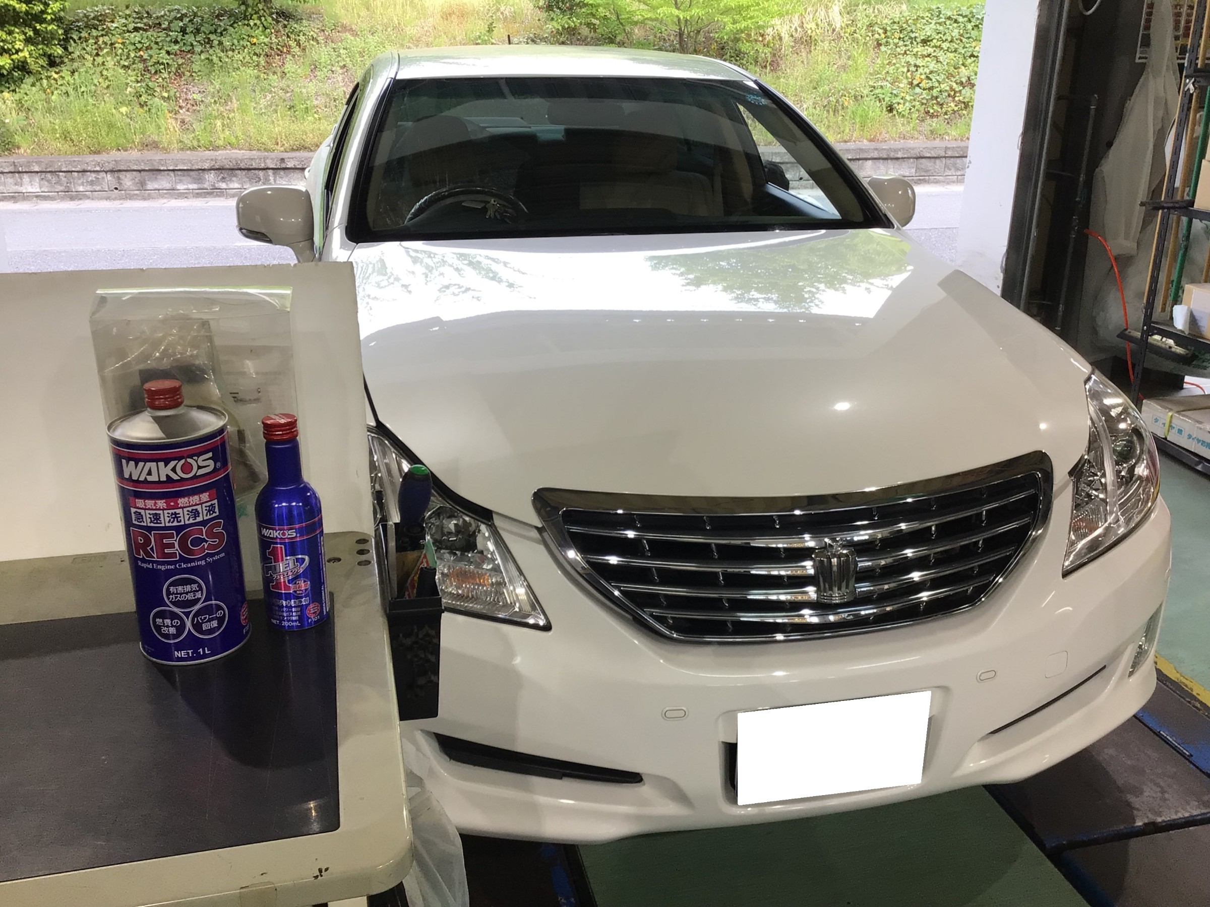 トヨタ クラウン 200系 エンジンマウント 交換 | トヨタ クラウン