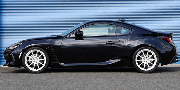 HKSから GR86 ZN8 と BRZ ZD8 用の 車高調 HIPERMAX S ♪ | スタッフ