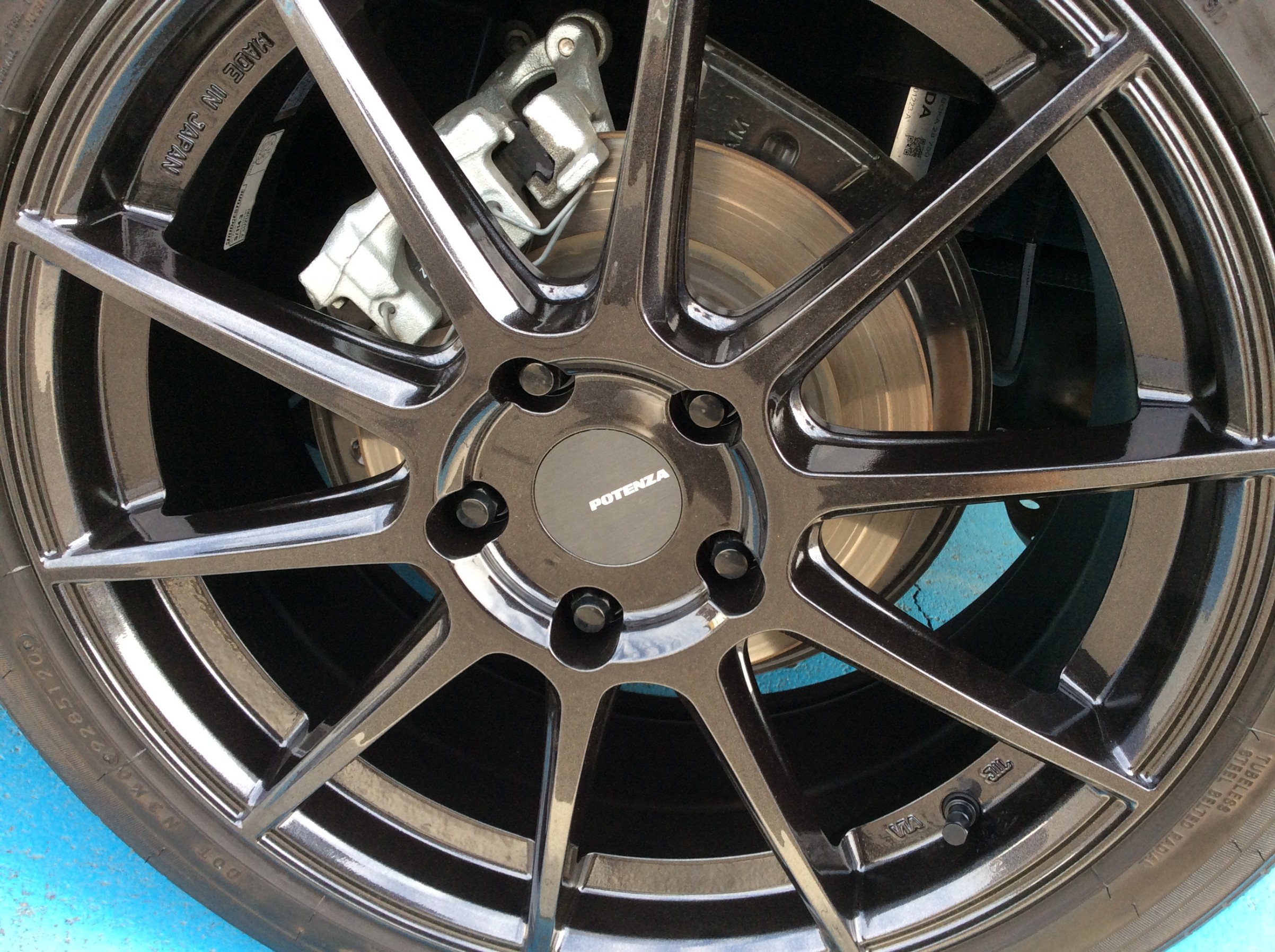 MAZDA3 × ポテンザSW010 | 店舗おススメ情報 | タイヤ館 イエス・ワン