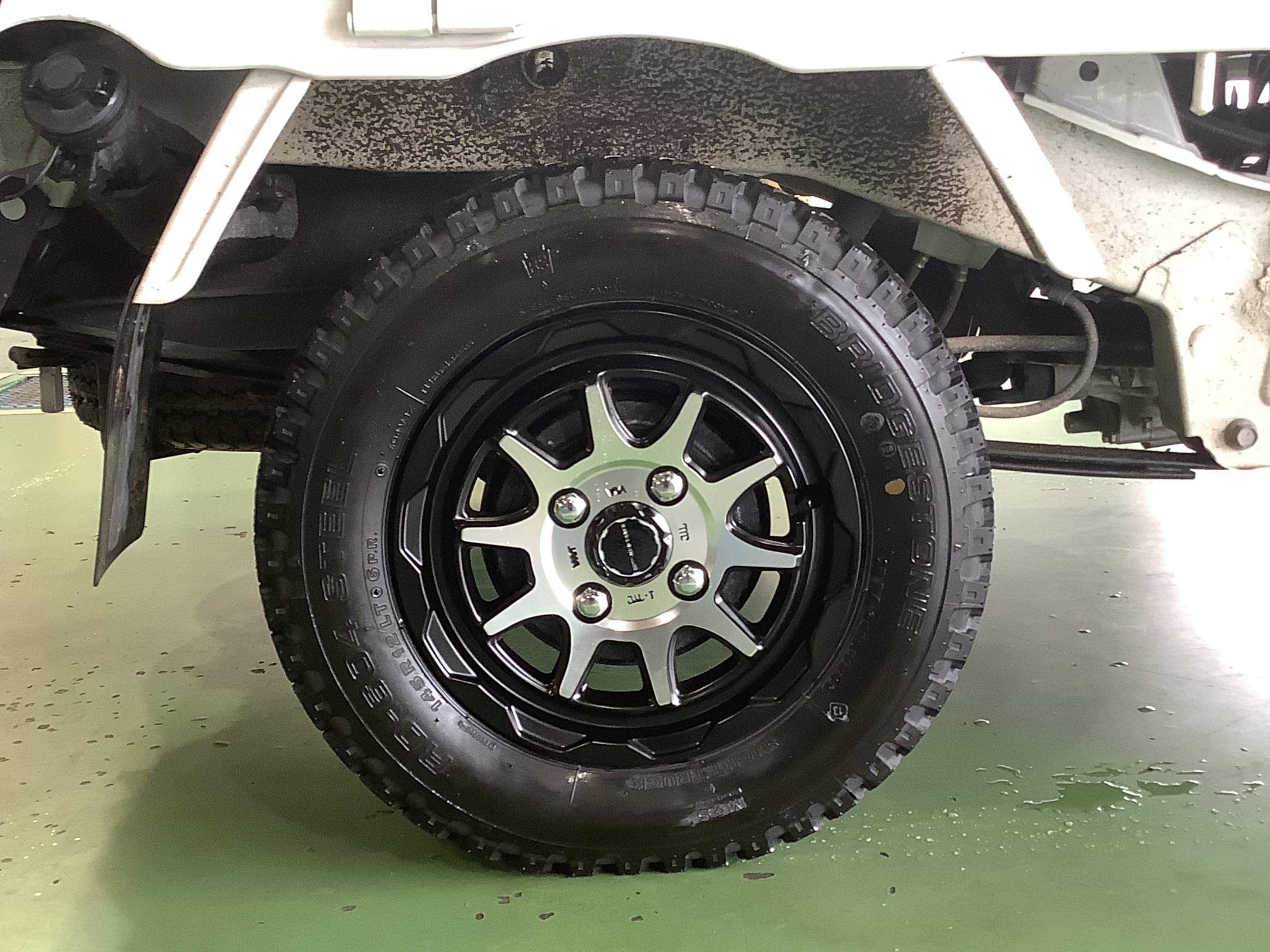 ダイハツ ハイゼット WEDS マッドヴァンス06取付！ | 店舗おススメ