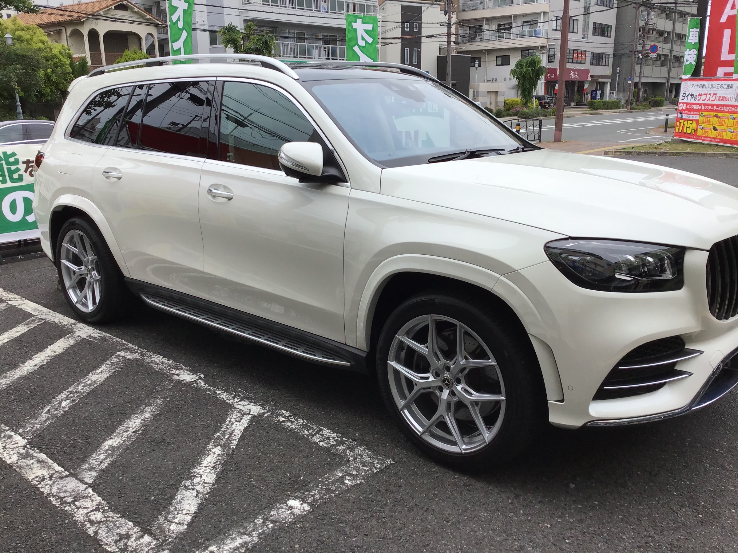 メルセデスベンツ GLS400d(≧▽≦) VOSSEN HF5 アルミホイール装着 