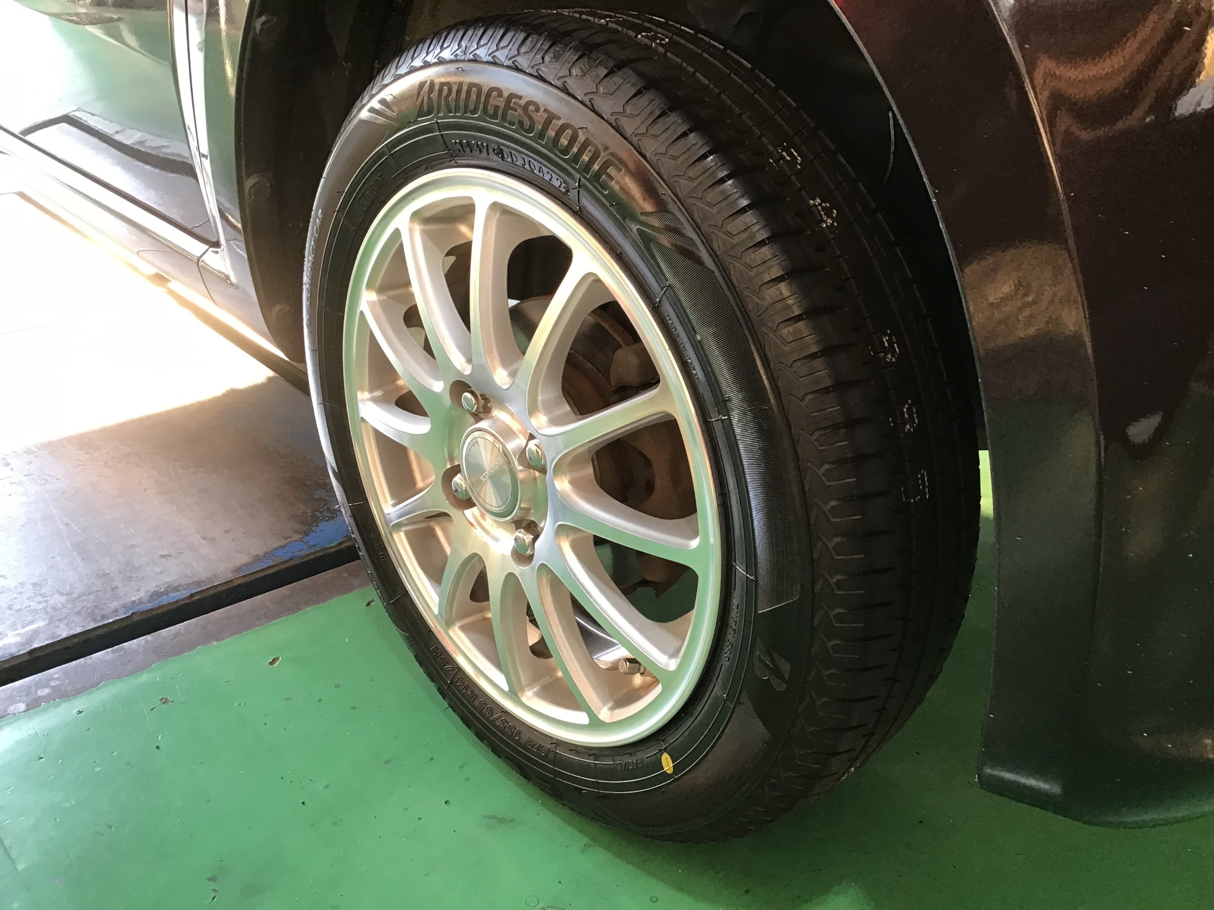 ニッサン モコ タイヤ交換しました(*'ω'*) | 日産 モコ タイヤ タイヤ