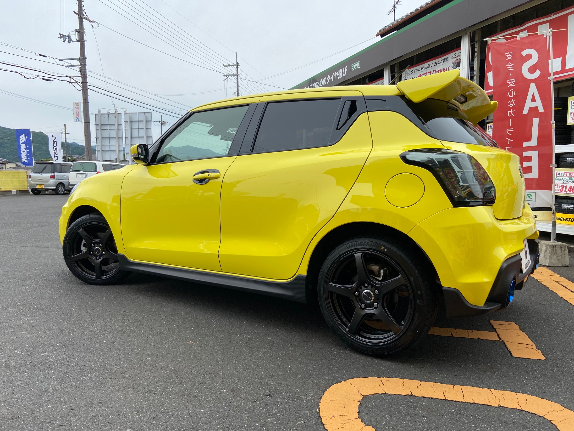 ZC33SスイフトスポーツにワークエモーションT5R装着！ | 店舗おススメ