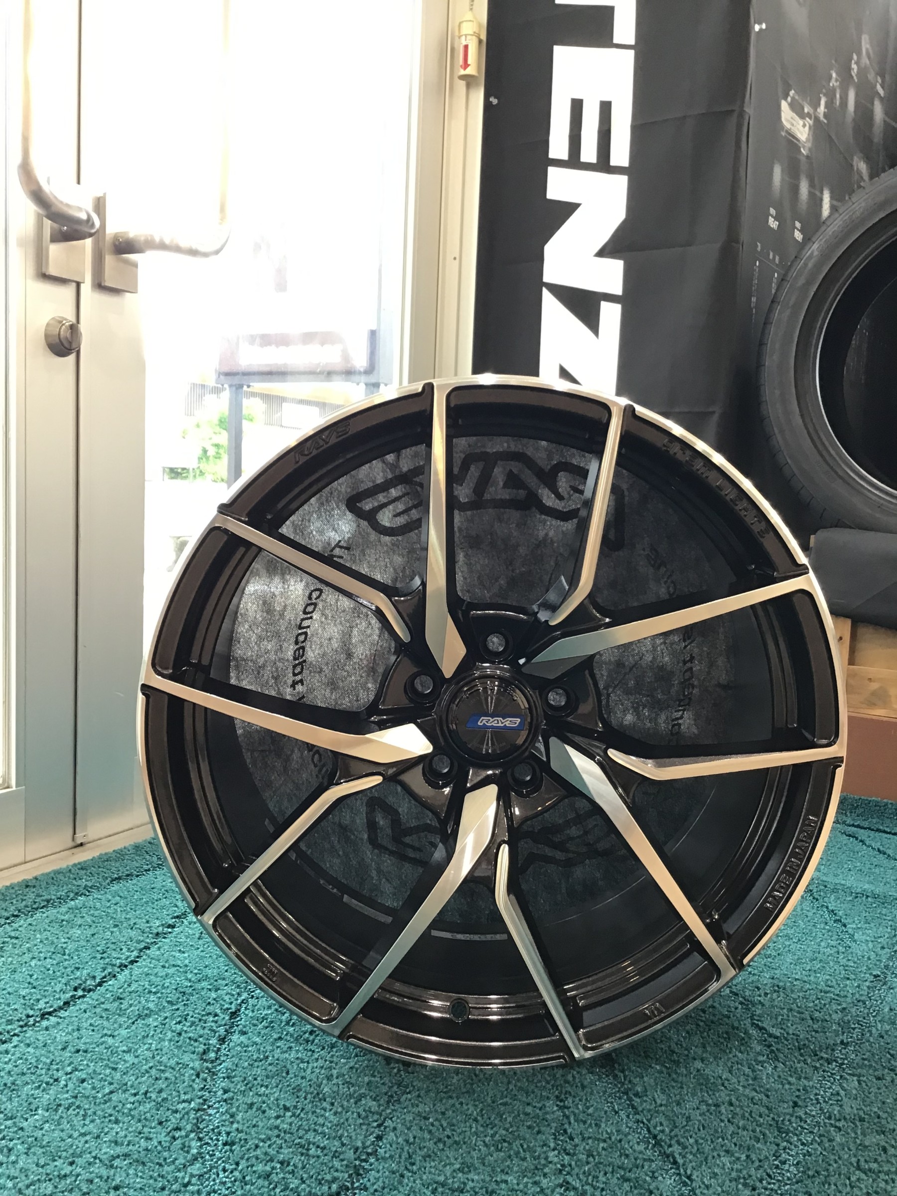 NEW!RAYSグラムライツ「57DNA」 | 店舗おススメ情報 | タイヤ館