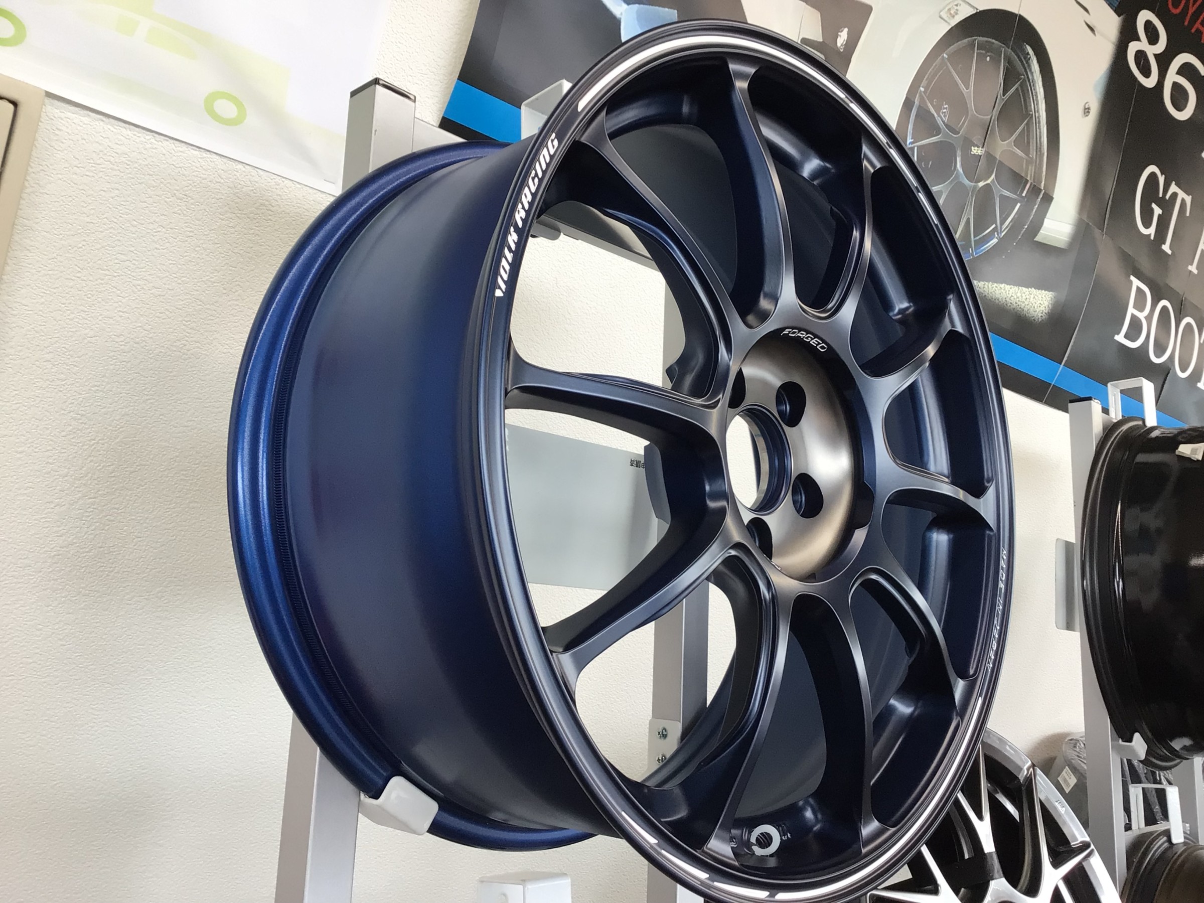 レーシング3 アルミ入荷情報》RAYS☆ ボルクレーシングZE40 メタリックブルー