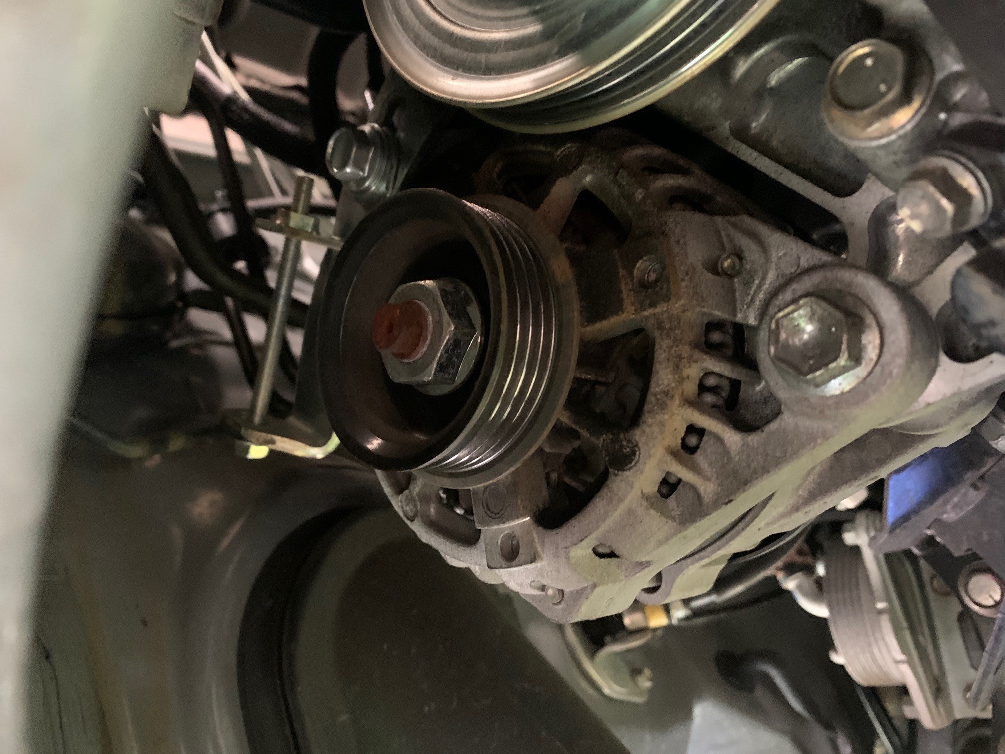 ダイハツ・ウェイク・LA700S】ファン、クーラーベルト交換 | ダイハツ ウェイク | サービス事例 | タイヤ館 うしく上柏田 |  茨城県のタイヤ、カー用品ショップ タイヤからはじまる、トータルカーメンテナンス タイヤ館グループ