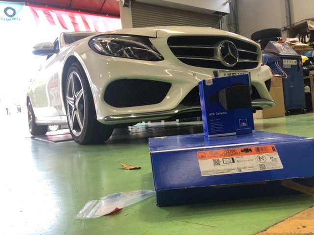 Mercedes-Benz W205 C180 ブレーキパッド ローター交換をしました
