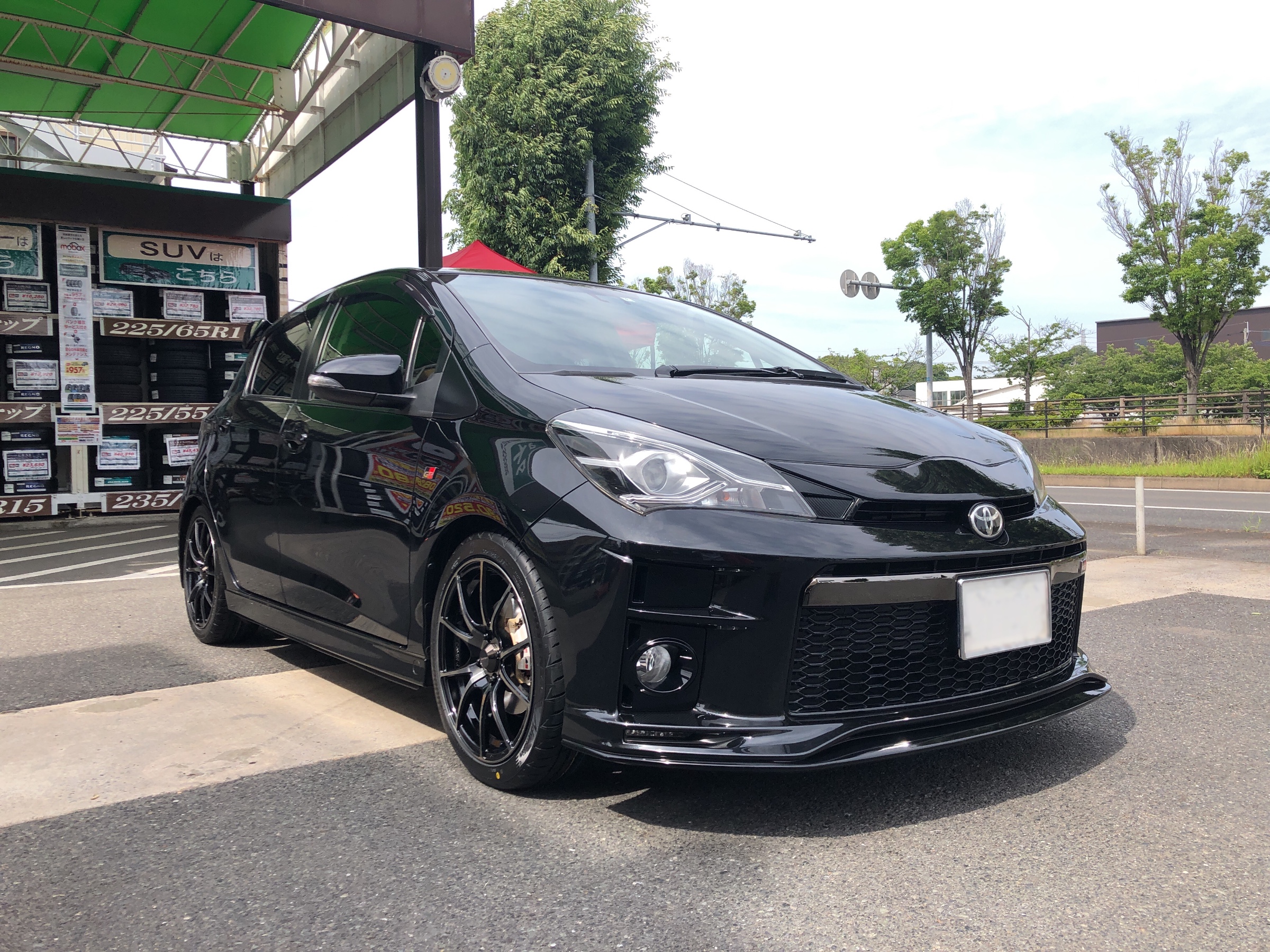 トヨタ 純正タイヤホイール ヴィッツGRスポーツ ヴィッツ 可哀想 GRスポーツ純正ホイール&タイヤ(走行1000キロ弱)