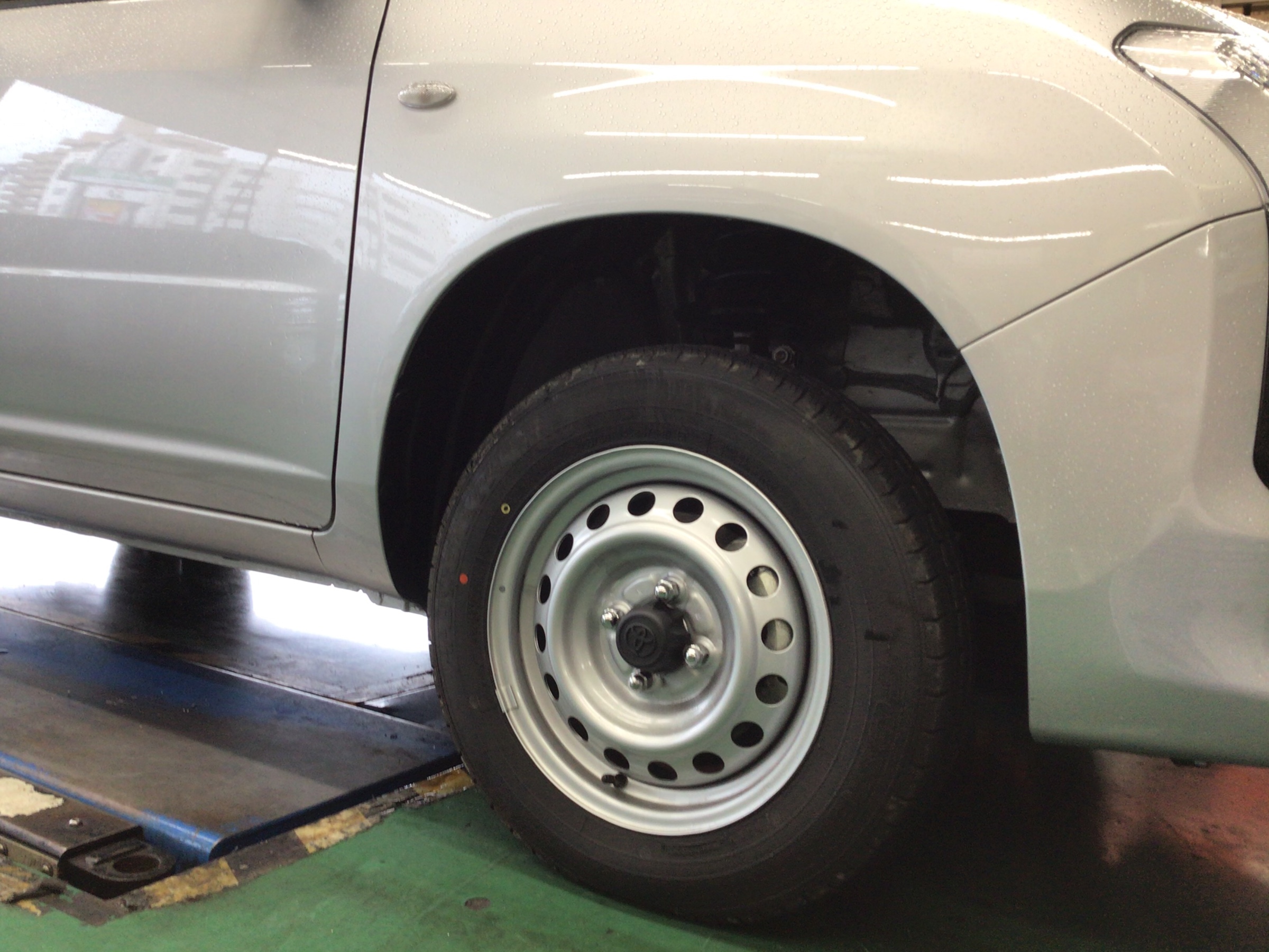 足廻り交換作業（エスペリア スーパーアップサス） トヨタ・プロ
