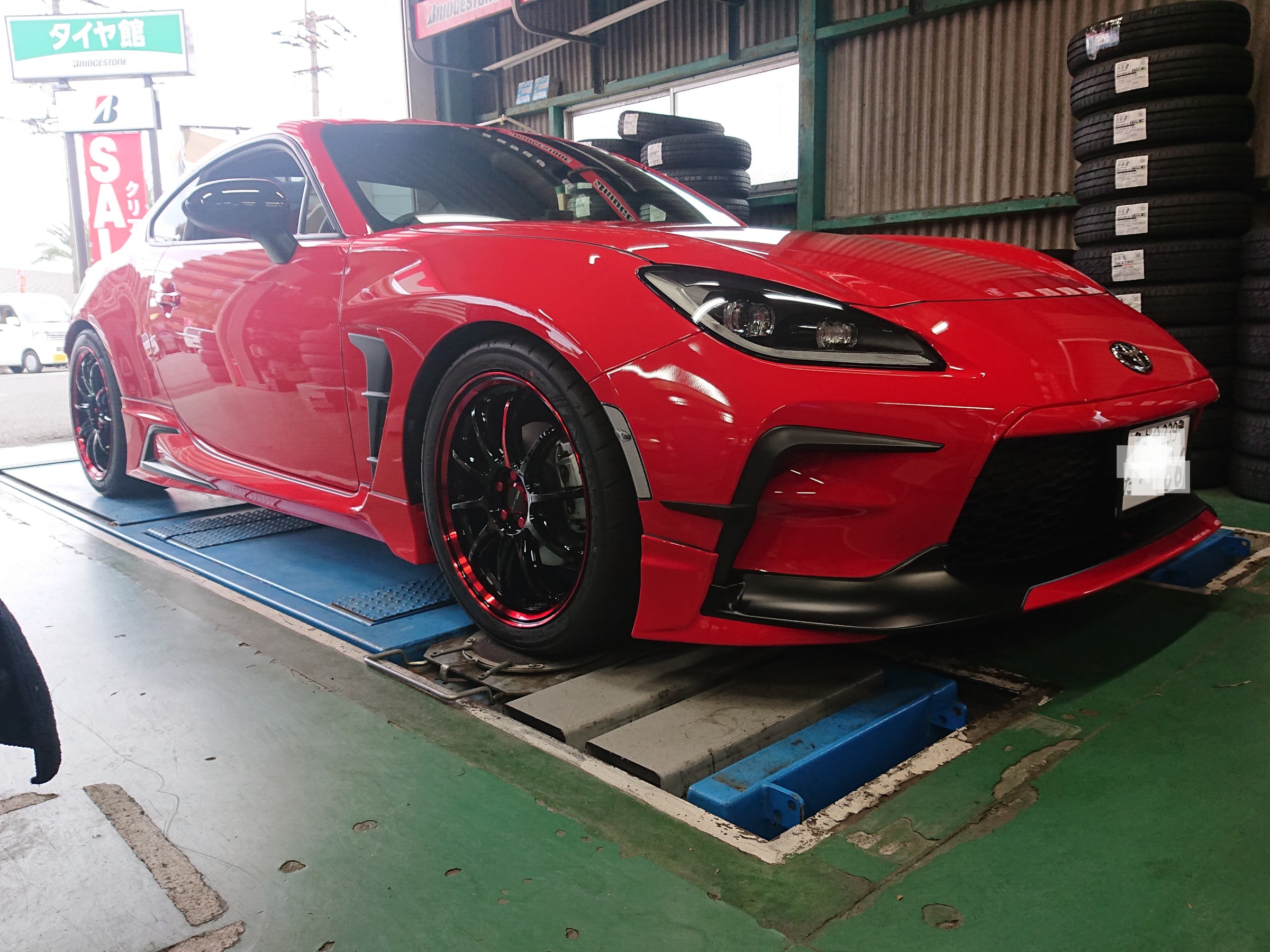 GR86にWORKエモーションZR10 kurenai 装着⭐ | 店舗おススメ情報