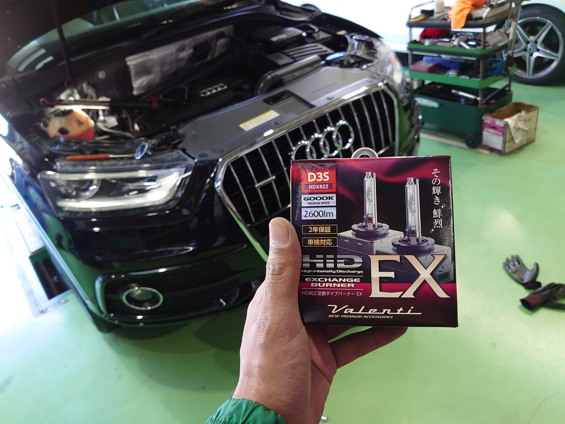 Audi Q3 S line の ライト 交換しました♪ | アウディ Q3 その他